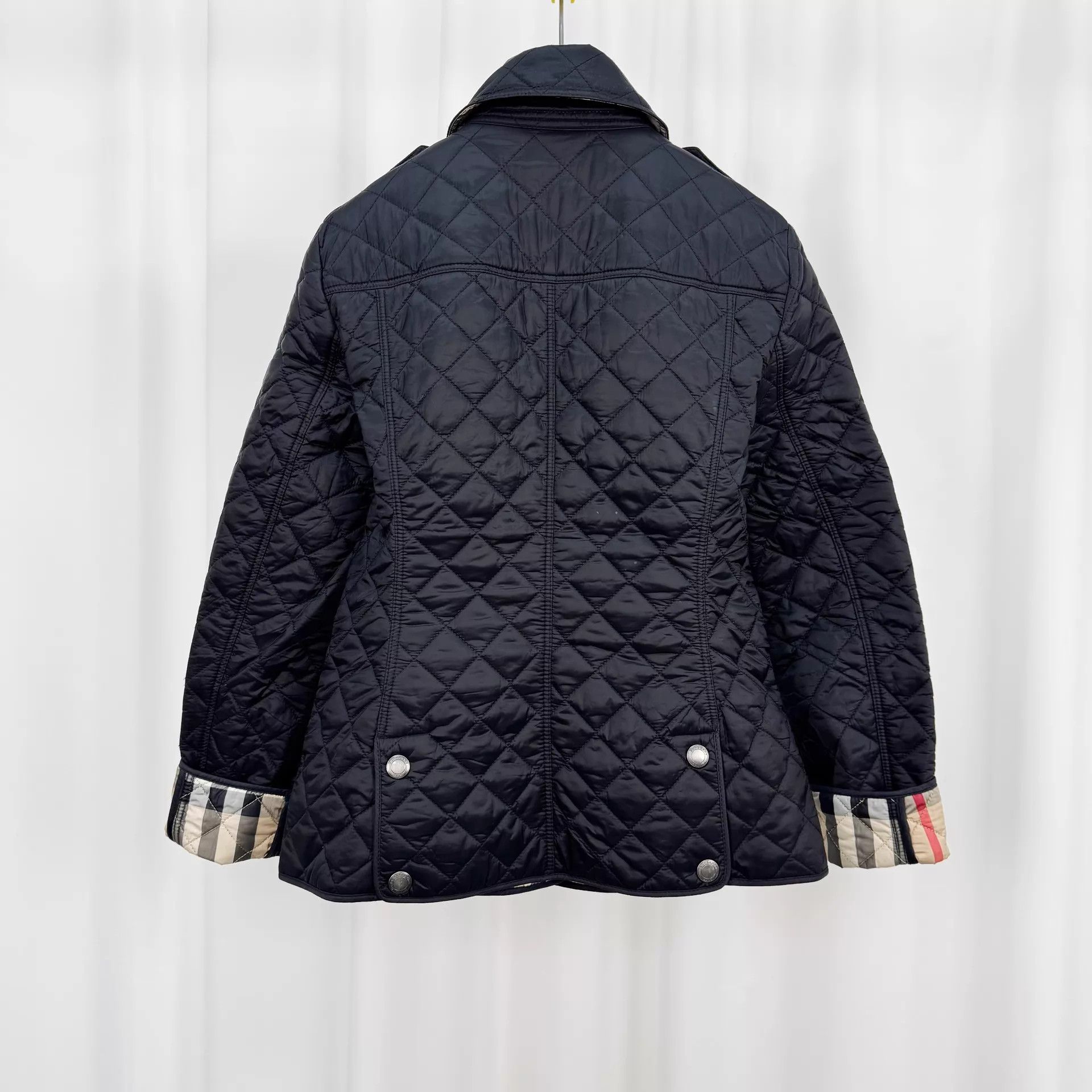 Burberry Burberry quilted check puffer jacket XS mint Size XS / US 0-2 / IT 36-38 - 2 Thumbnail