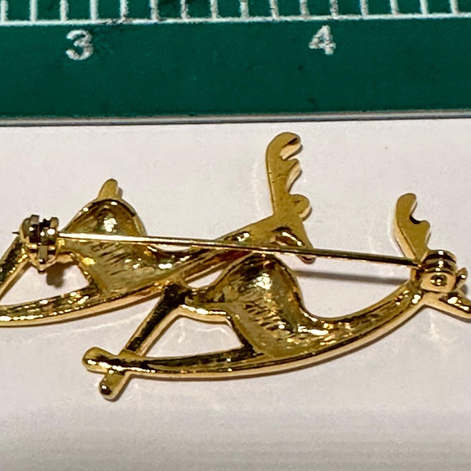Vintage Vintage Brooch Pin Christmas Double Reindeer Gold Tone 2" Size ONE SIZE - 2 Thumbnail