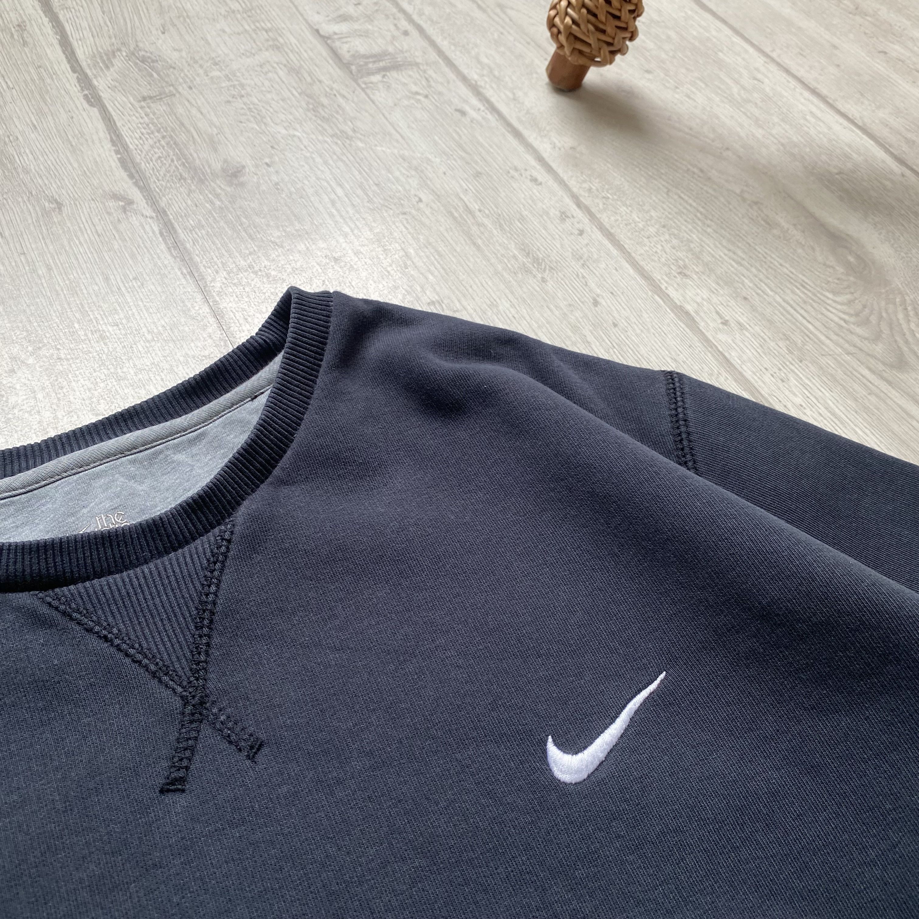 Nike 🩶Vintage 00s Faded Nike Boxy Sweatshirt mini swoosh Y2K Size US XXL / EU 58 / 5 - 6 Thumbnail