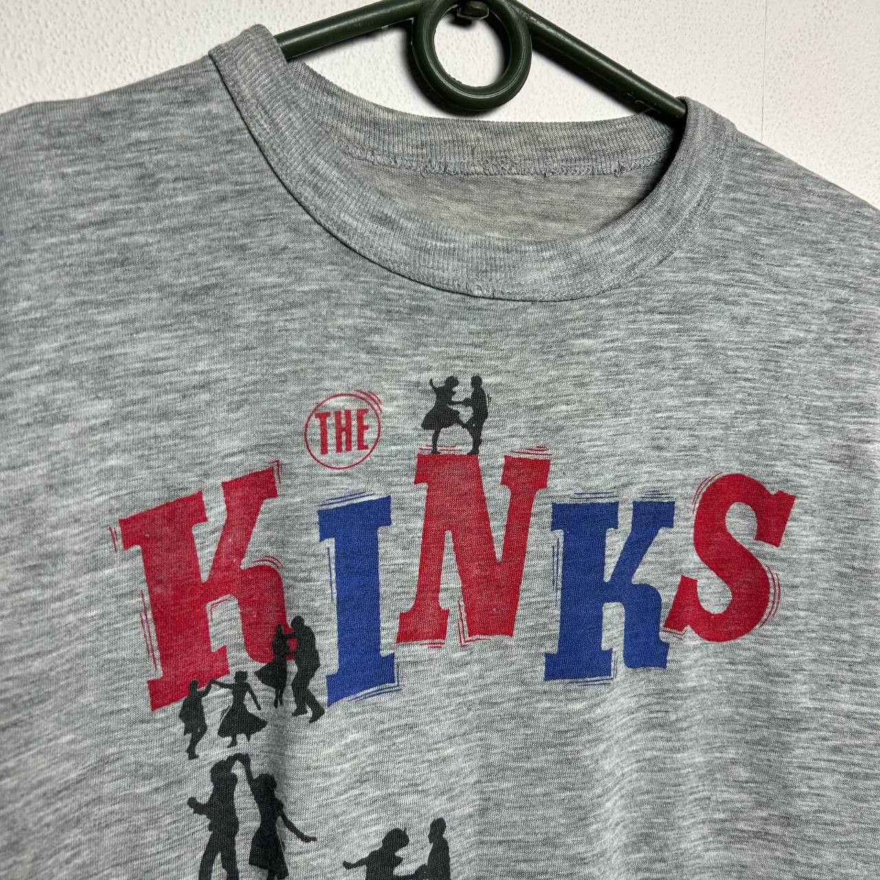 Band Tees Vintage The Kinks 1982 Come Dancing big logo rock band tee Size US S / EU 44-46 / 1 - 3 Thumbnail