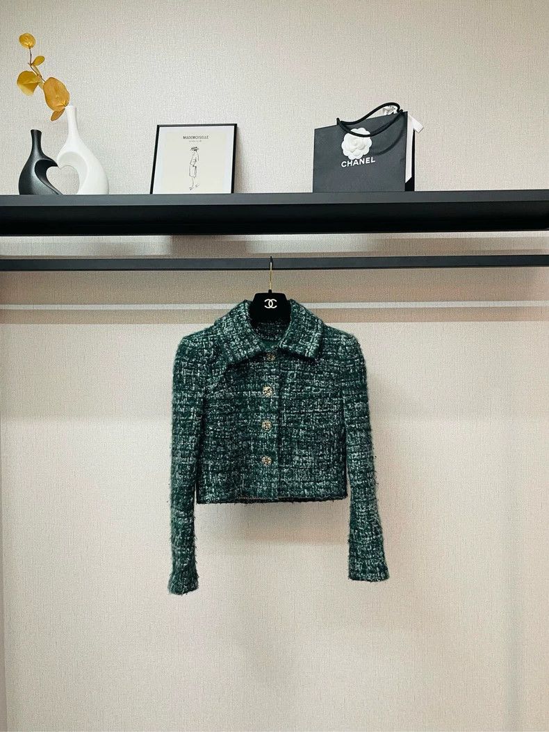 Chanel Chanel Green Forest Tweed Woven jacket 2504-Nextarrow Size XXS / US 00 / IT 34 - 1 Thumbnail