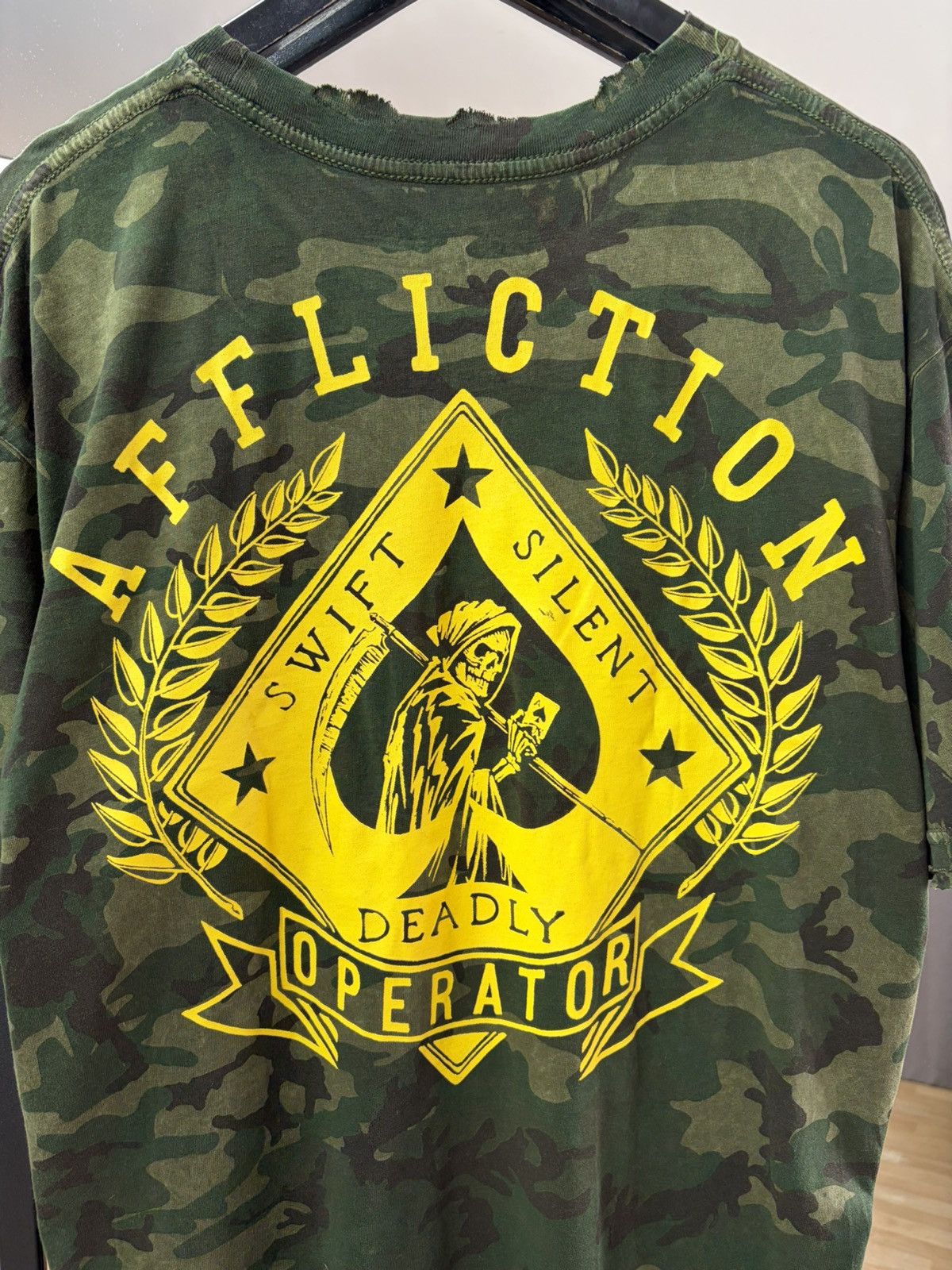 Affliction Affliction Camo Skull T-Shirt Y2K Archive MMA Graphic Tee Size US XL / EU 56 / 4 - 3 Thumbnail