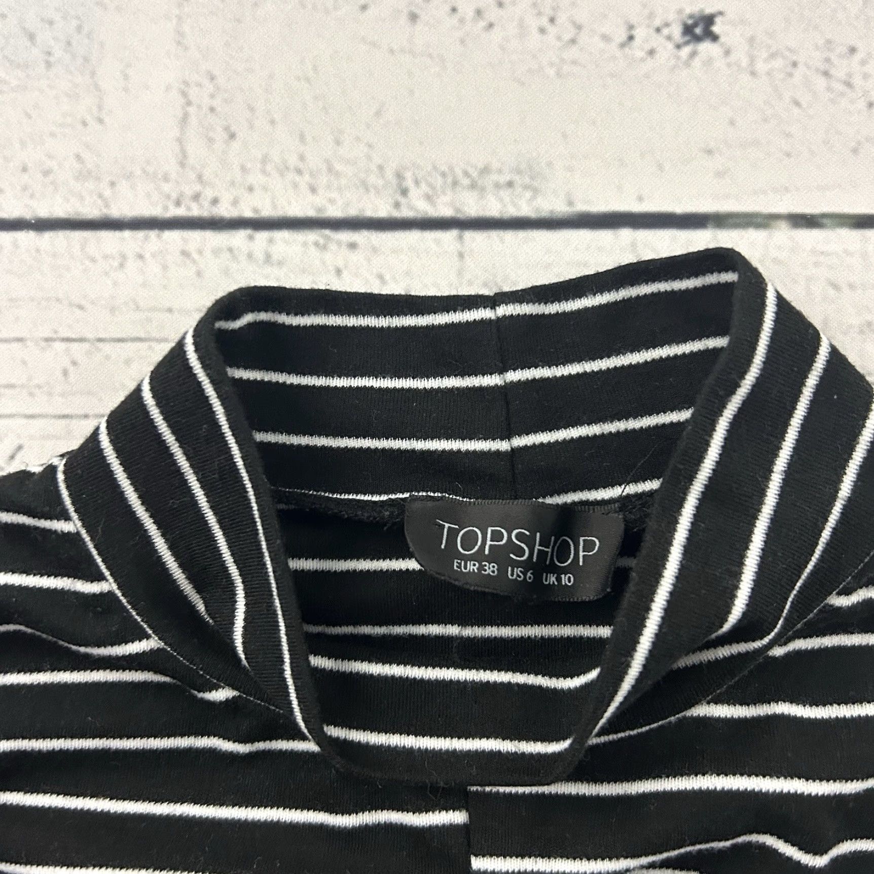 Topshop Topshop Long Sleeve Striped Cropped Blouse Women 6 Black White Multicolor Cropped Shirt Womens 6 Colorful 90s Size M / US 6-8 / IT 42-44 - 2 Thumbnail