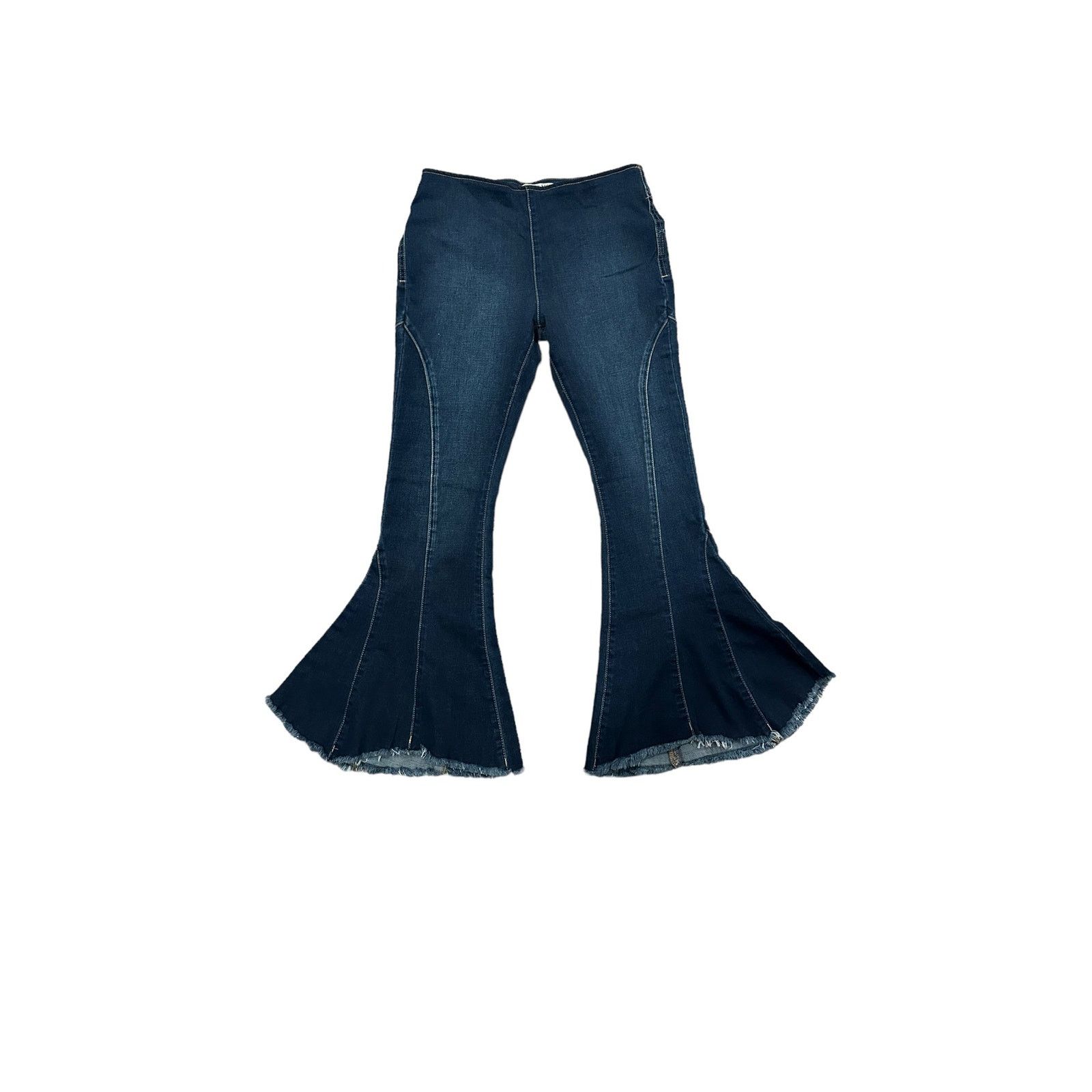 Free People We The Free Crvy Last Dance Crop Flare Raw Hem Dark Wash 28 Size 28" / US 6 / IT 42 - 1 Thumbnail