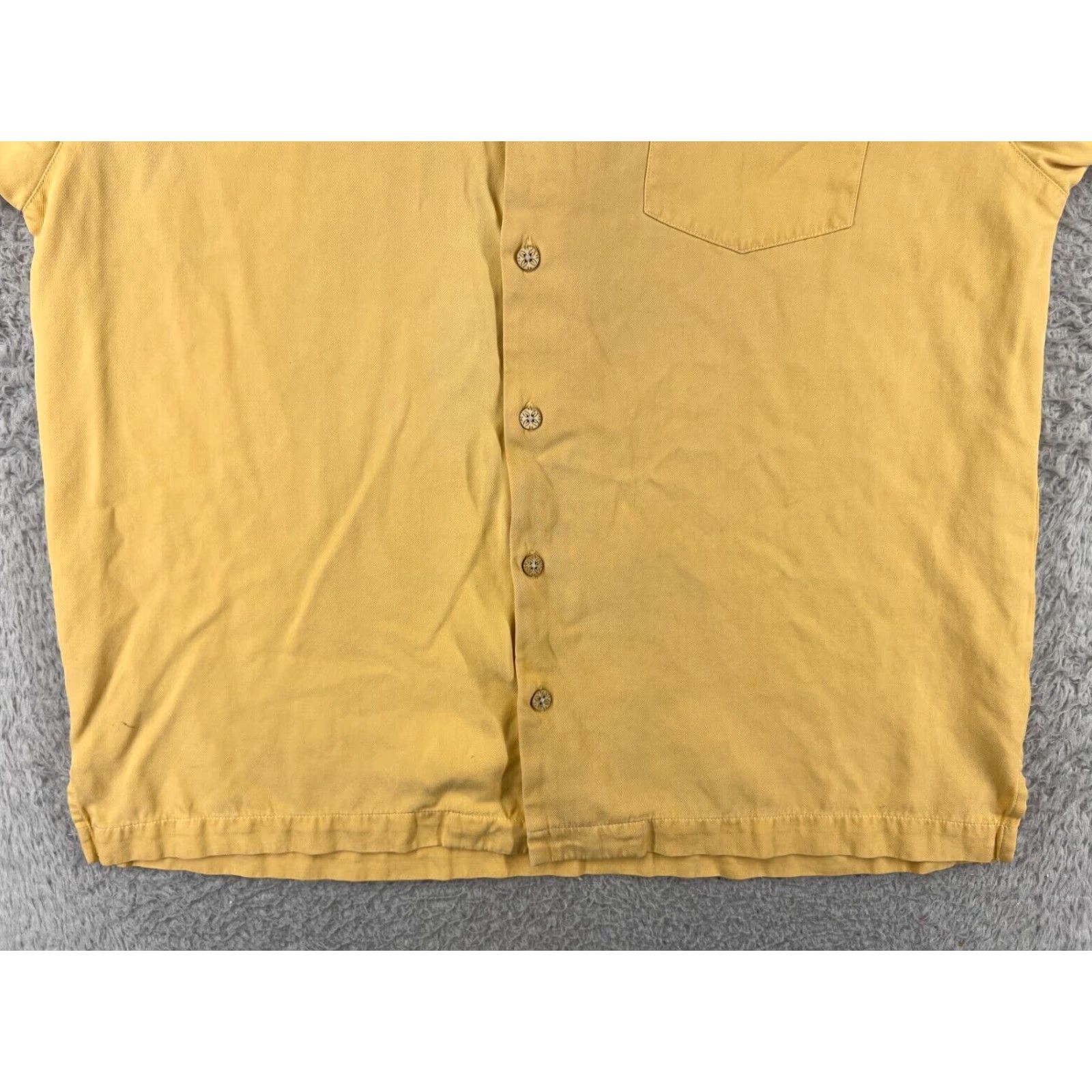 Tommy Bahama VINTAGE Tommy Bahama Shirt Men Large Yellow Silk Palm Date 2007 Aloha, Beach, Hawaiian, Vacation, Resort Button-Up Shirt Mens Size US L / EU 52-54 / 3 - 5 Thumbnail