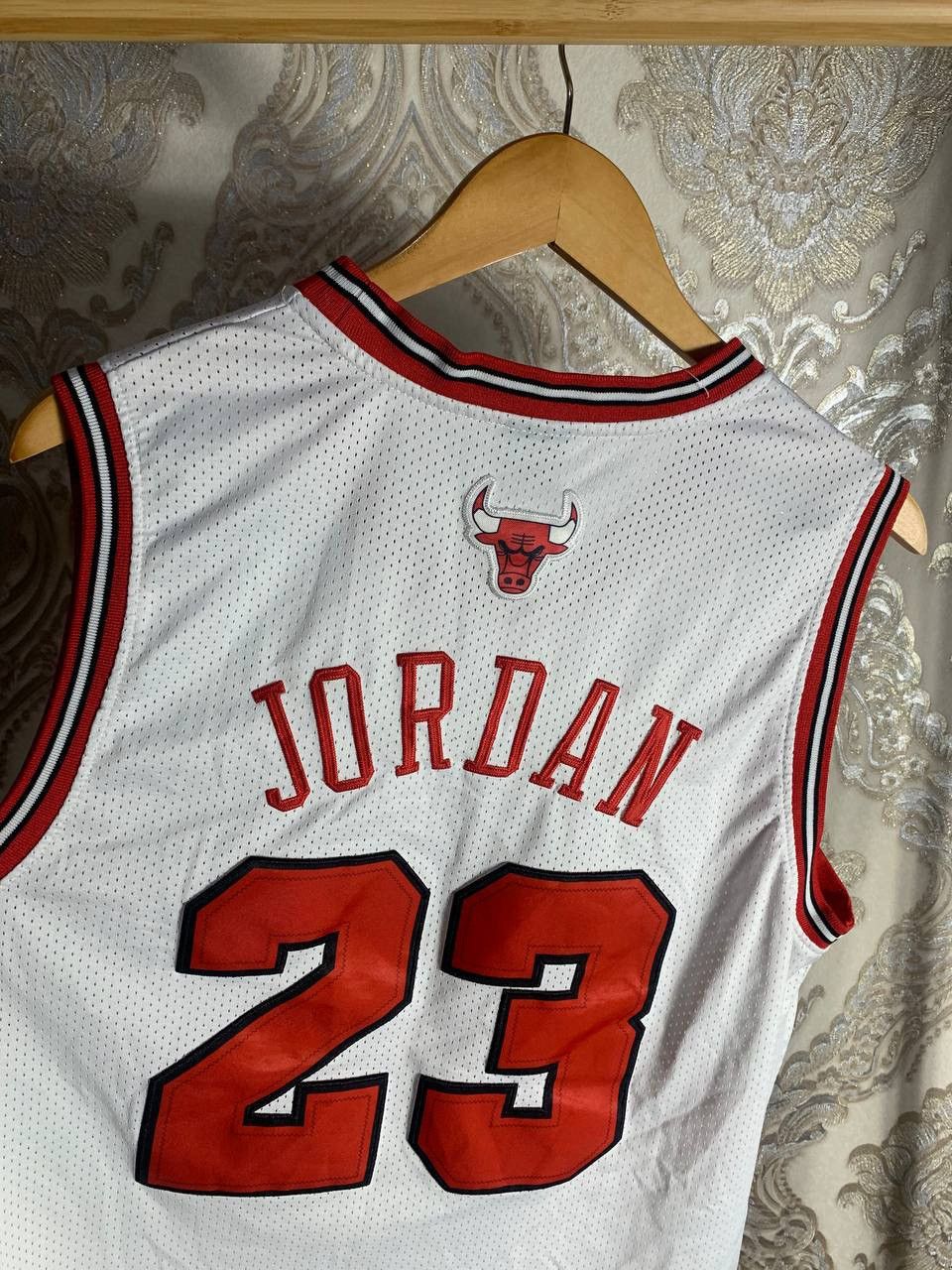 Nike × Vintage VERY RARE NIKE CHICAGO BULLS JORDAN 23 NBA JERSEY Y2K 90s Size US L / EU 52-54 / 3 - 7 Thumbnail