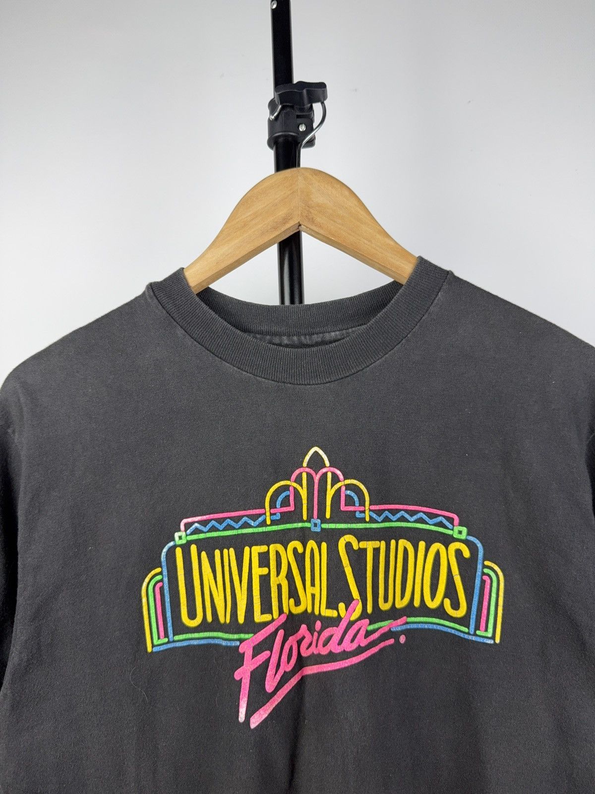 Universal Studios × Vintage Vintage 90s Movie Universal Studios Florida Logo T-shirt Size US M / EU 48-50 / 2 - 2 Thumbnail