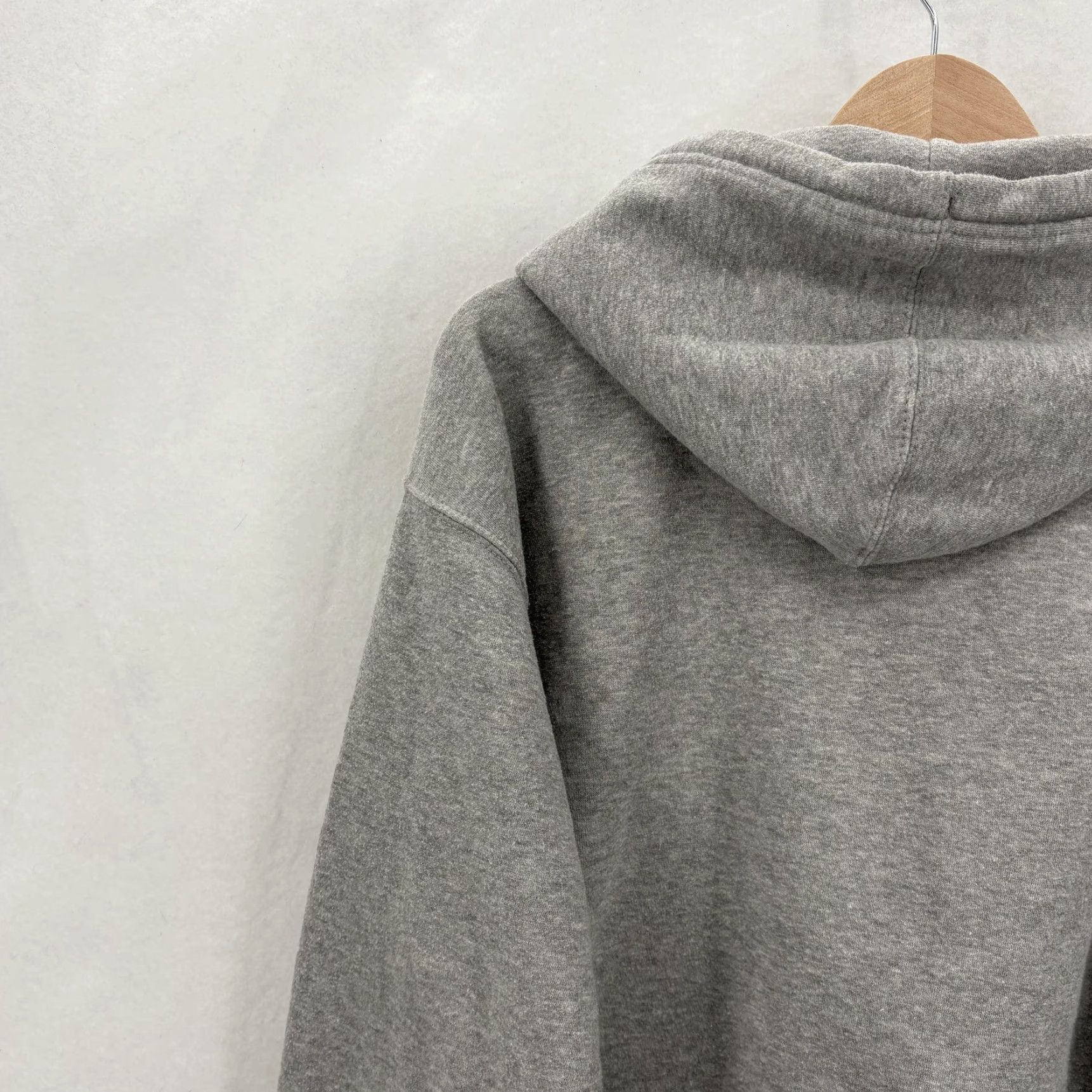 Logo 7 VINTAGE? No — (skip) Buc-ee's Hoodie Mens Medium Gray Fleece Pullover Sweatshirt Beaver Logo Graphic Size US M / EU 48-50 / 2 - 7 Thumbnail