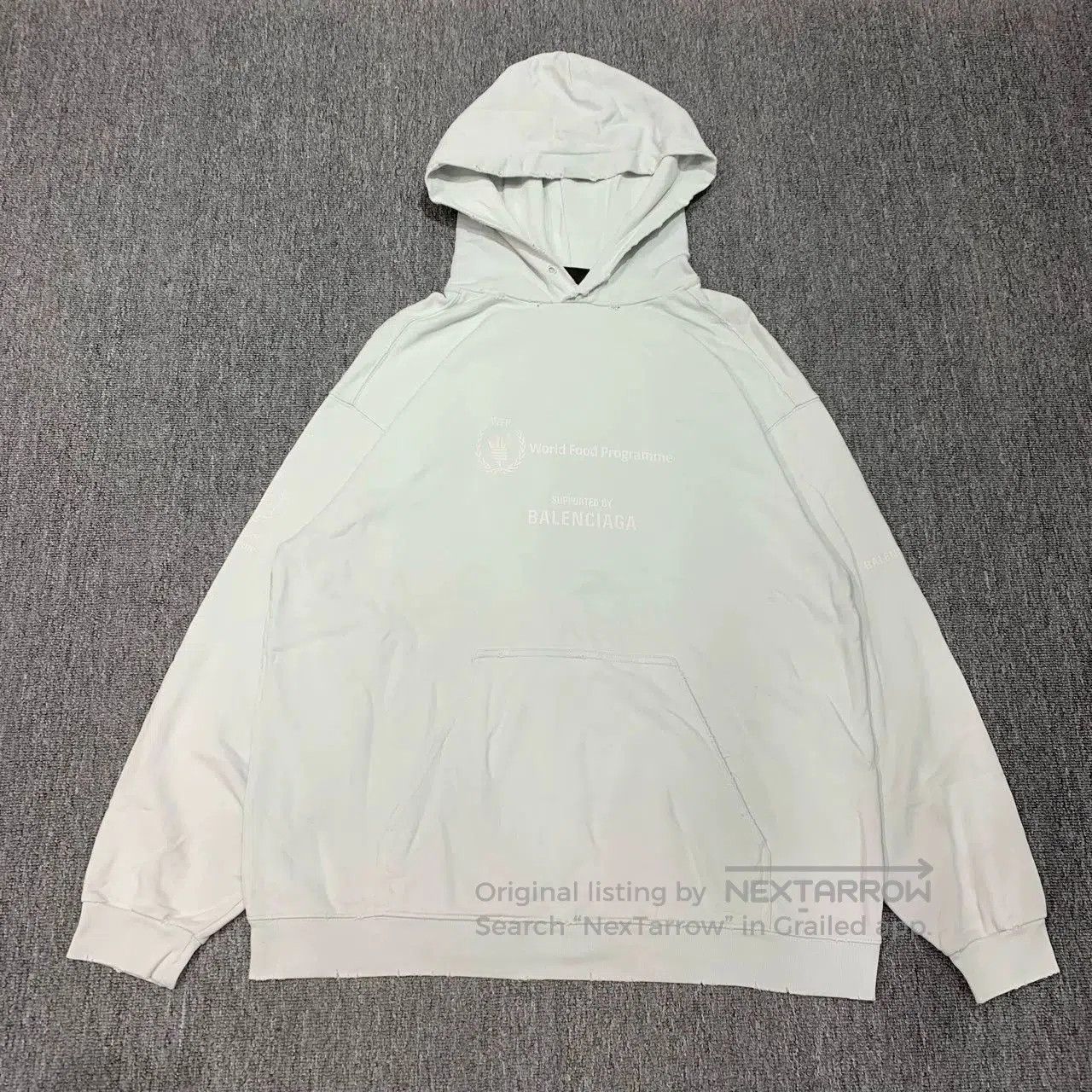 Balenciaga Balenciaga FW23 White Hoodie Sweatshirt. Size US M / EU 48-50 / 2 - 1 Thumbnail