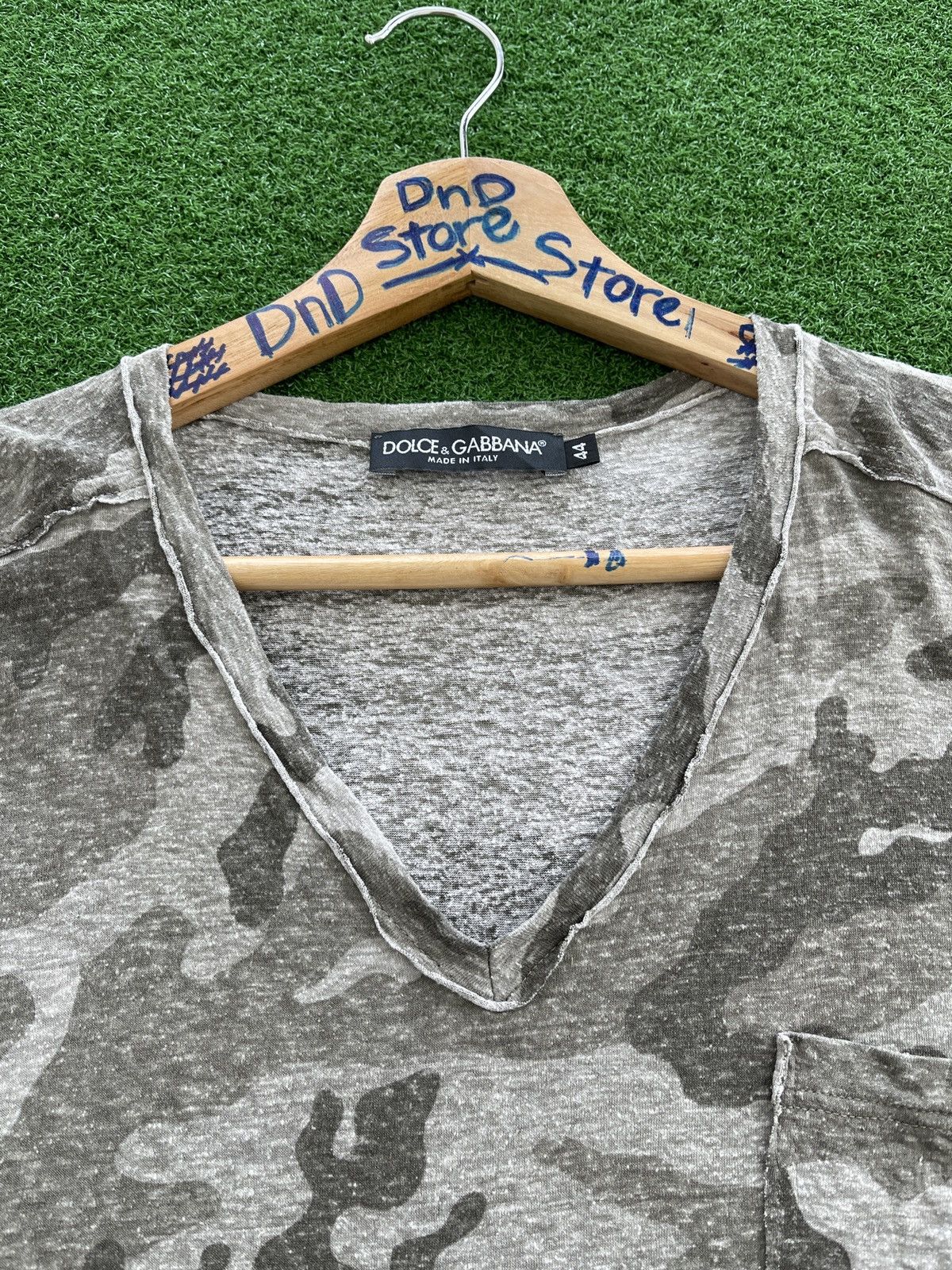 Dolce & Gabbana VINTAGE D&G CAMO V NECK SINGLE POCKET VERY RARE Size US M / EU 48-50 / 2 - 10 Thumbnail