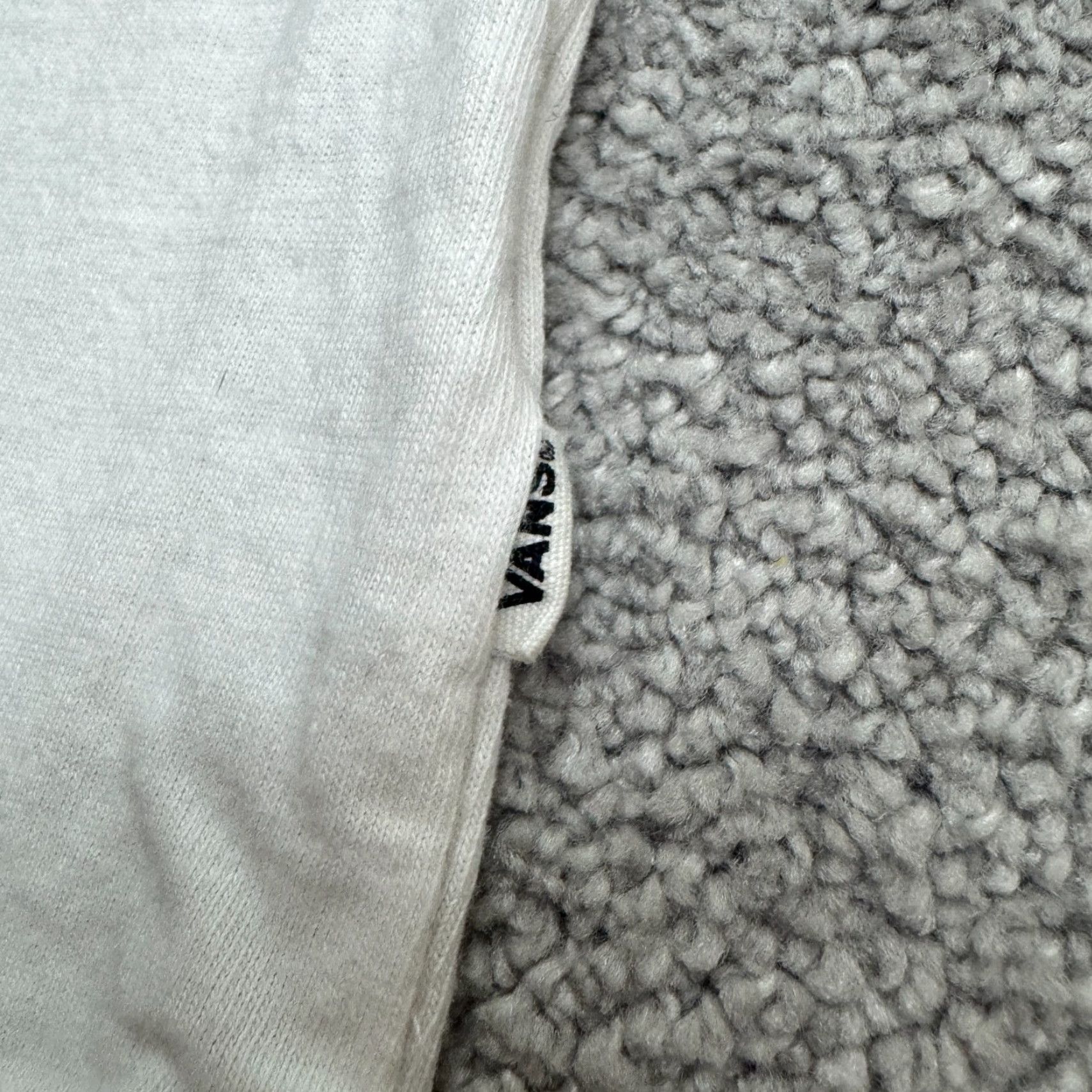 Vans VANS Graphic Long Sleeve T-Shirt Mens Small White Crew Neck Tee Size US S / EU 44-46 / 1 - 7 Thumbnail
