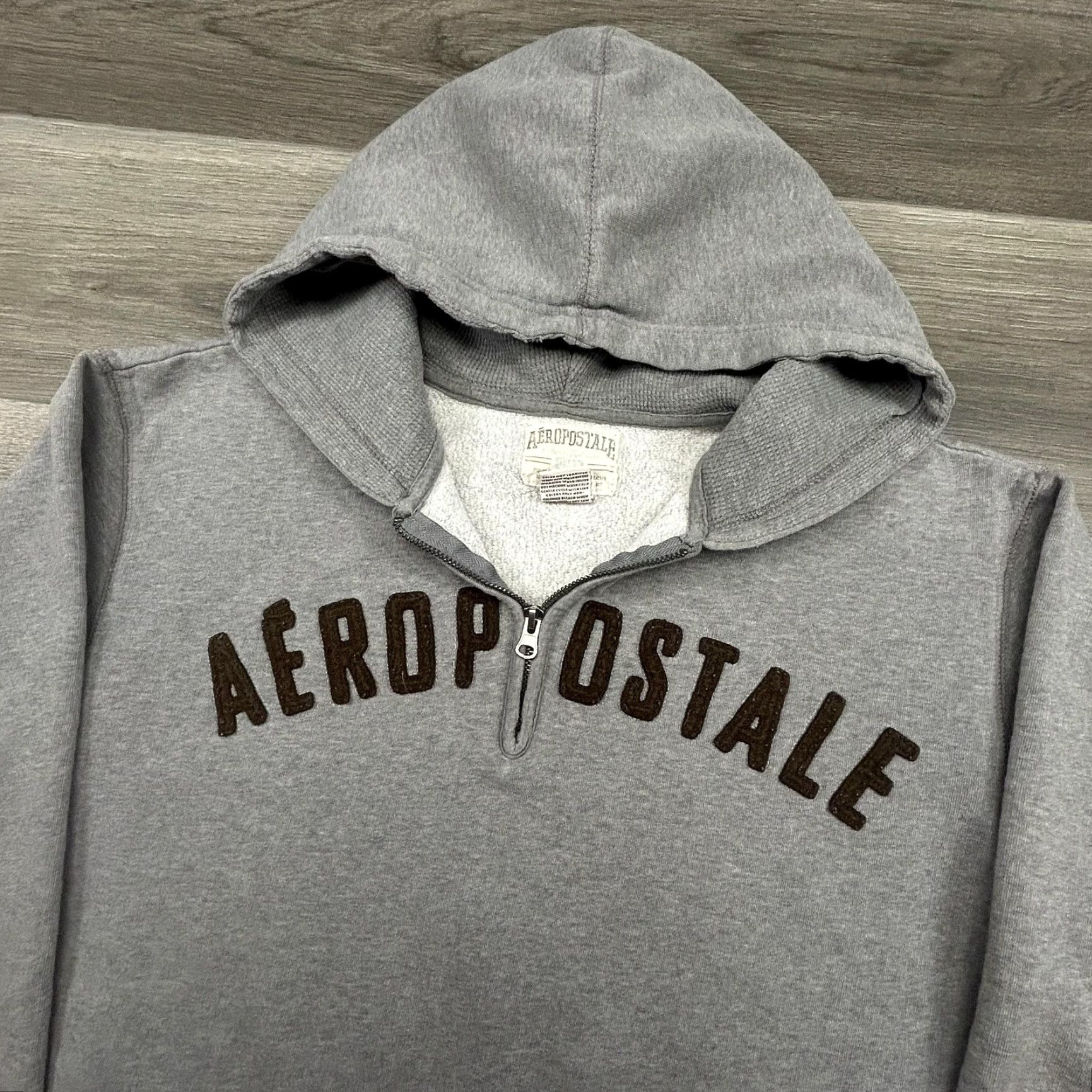 Aeropostale VINTAGE Aeropostale Hoodie Mens Large Gray 1/4 Zip Pullover Kangaroo Logo Sweatshirt Size US L / EU 52-54 / 3 - 3 Thumbnail
