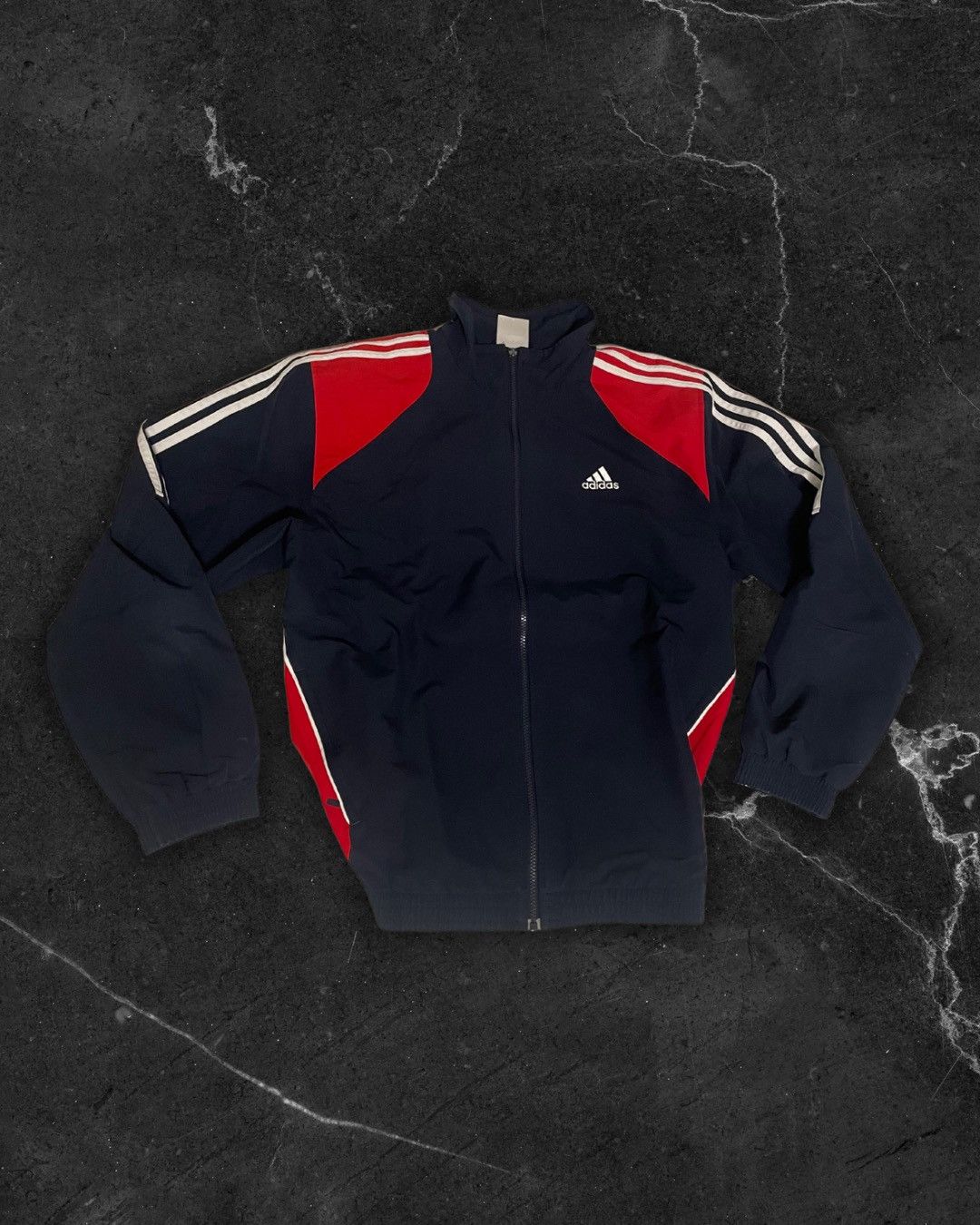 Adidas Retro Adidas red/navy track jacket size L Size US L / EU 52-54 / 3 - 1 Thumbnail