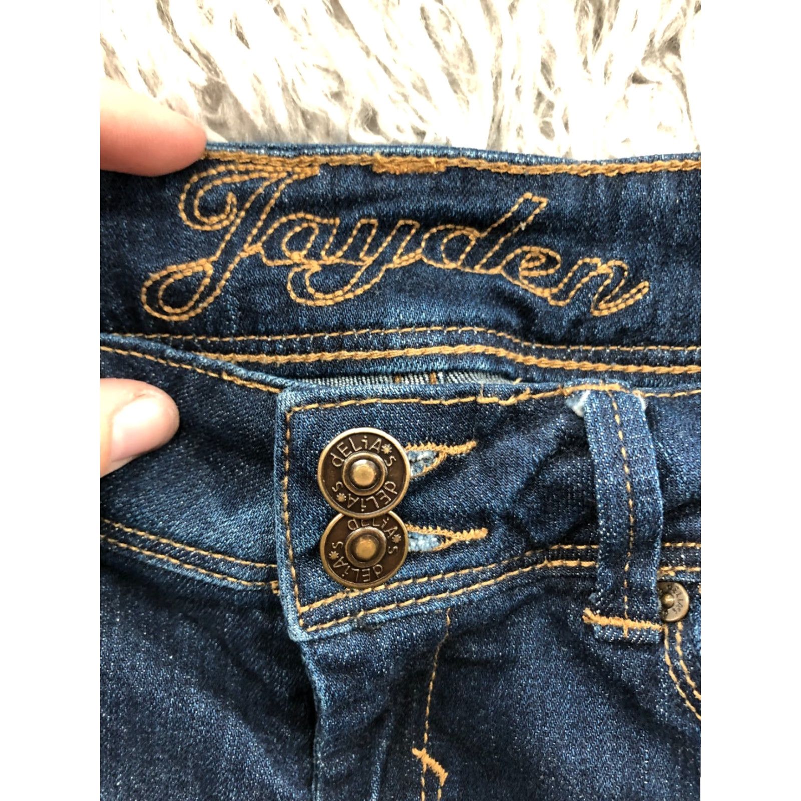 Denime dELiA*s Shorts Jeans Juniors Size 7 Mid Rise Dark Wash Blue Denim Boyfriend Casual 5-Pocket Womens XS-7? Size 28" / US 6 / IT 42 - 6 Thumbnail