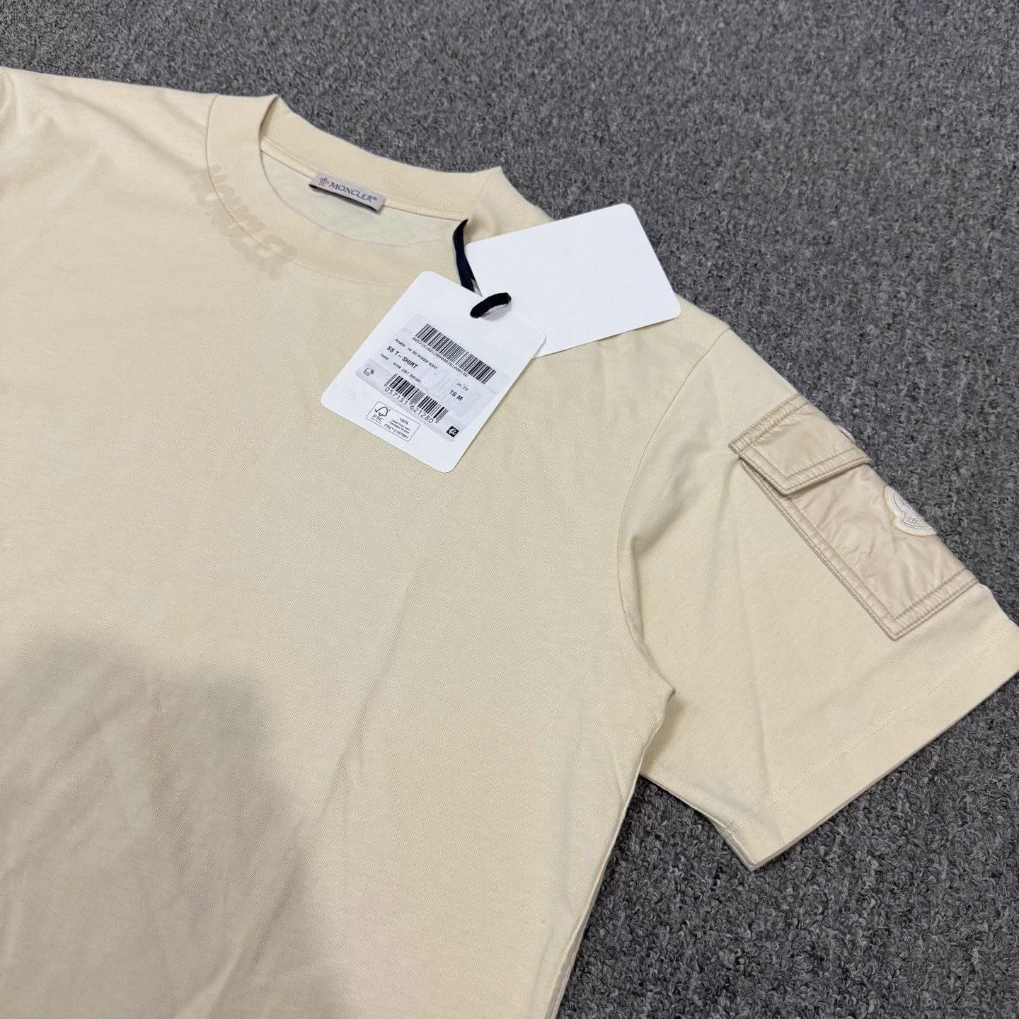 Moncler Moncler Khaki Logo Tee Unused with Tags M Size M / US 6-8 / IT 42-44 - 3 Thumbnail