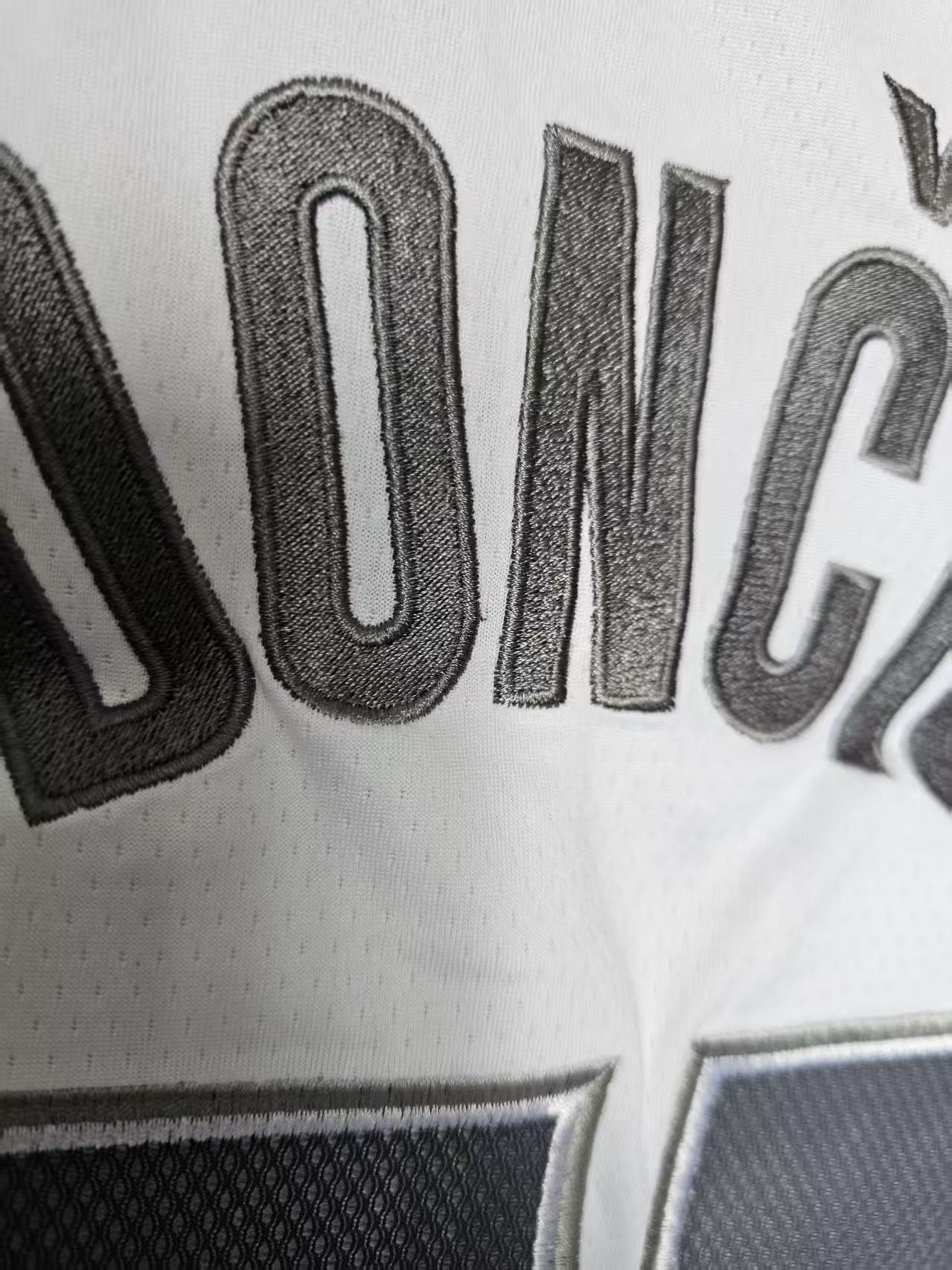NBA Mavericks #77 Luka Dončić Jersey Double Stitched Size US M / EU 48-50 / 2 - 4 Thumbnail