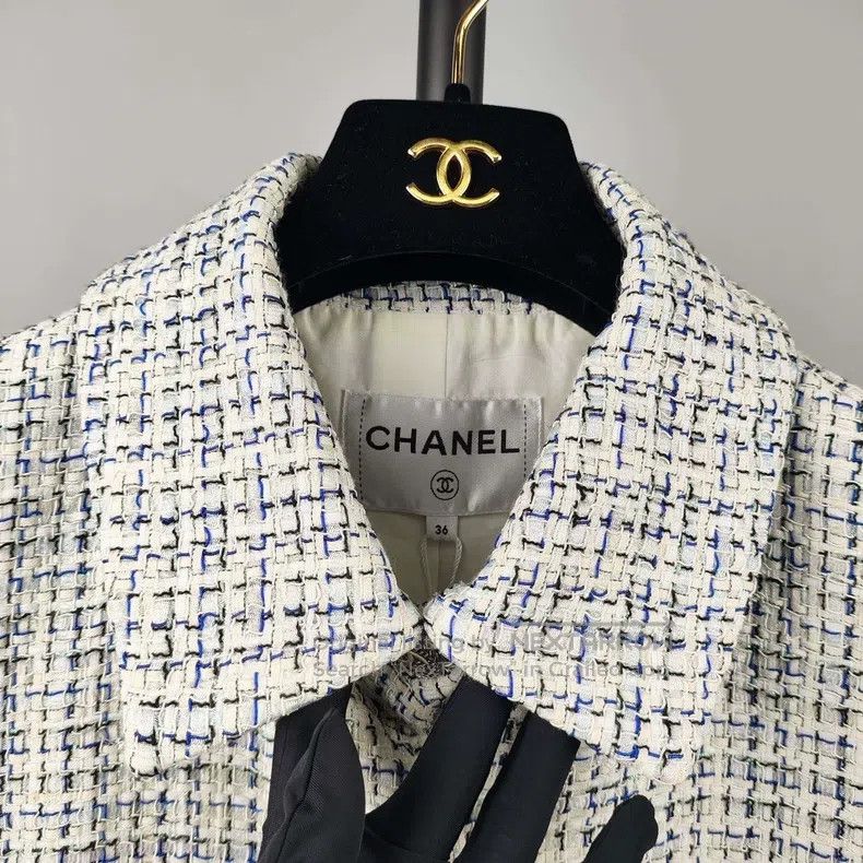 Chanel Chanel Tweed coat Size XS / US 0-2 / IT 36-38 - 2 Thumbnail