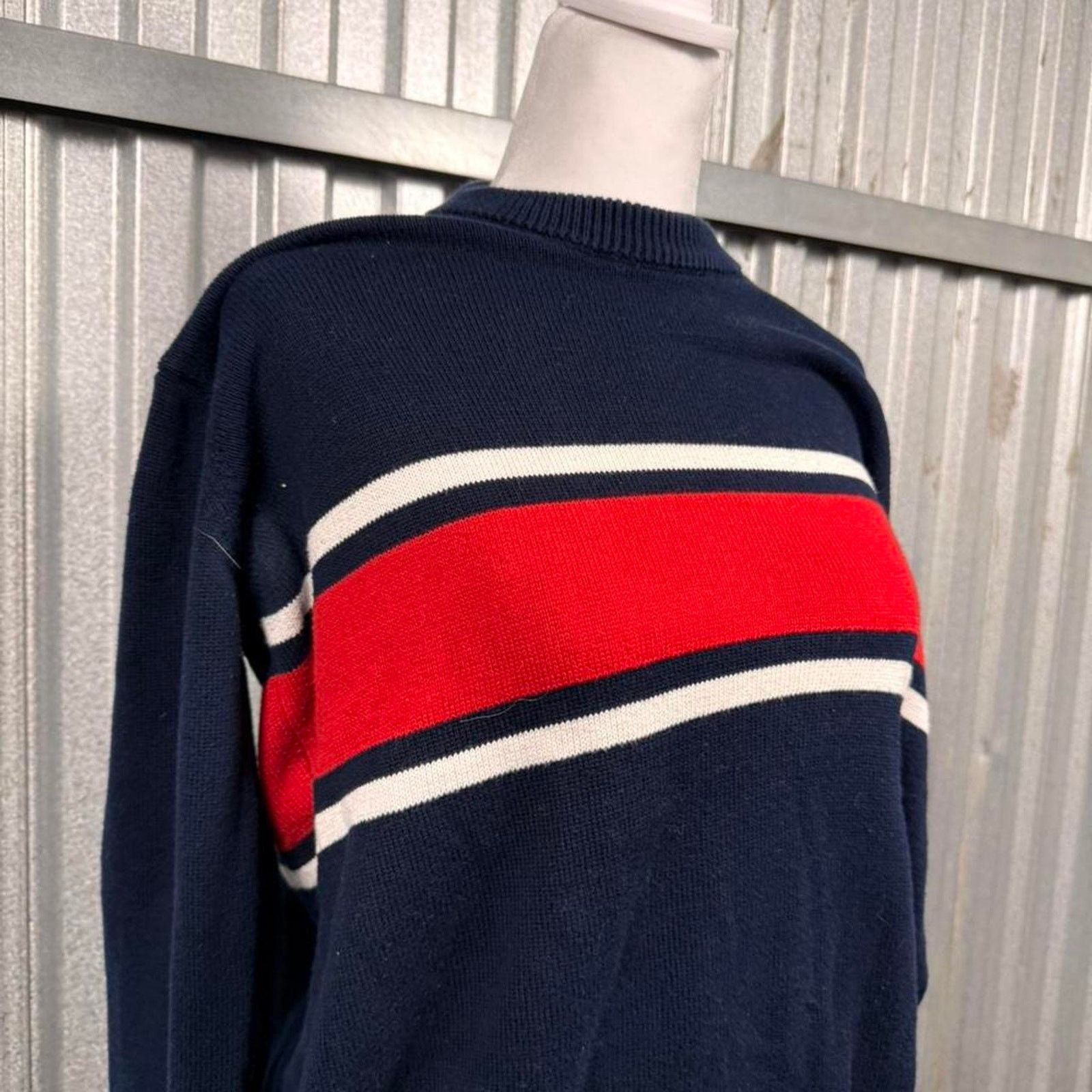 Brandy Melville Navy blue striped sweater with red and white stripes Size L / US 10 / IT 46 - 2 Thumbnail