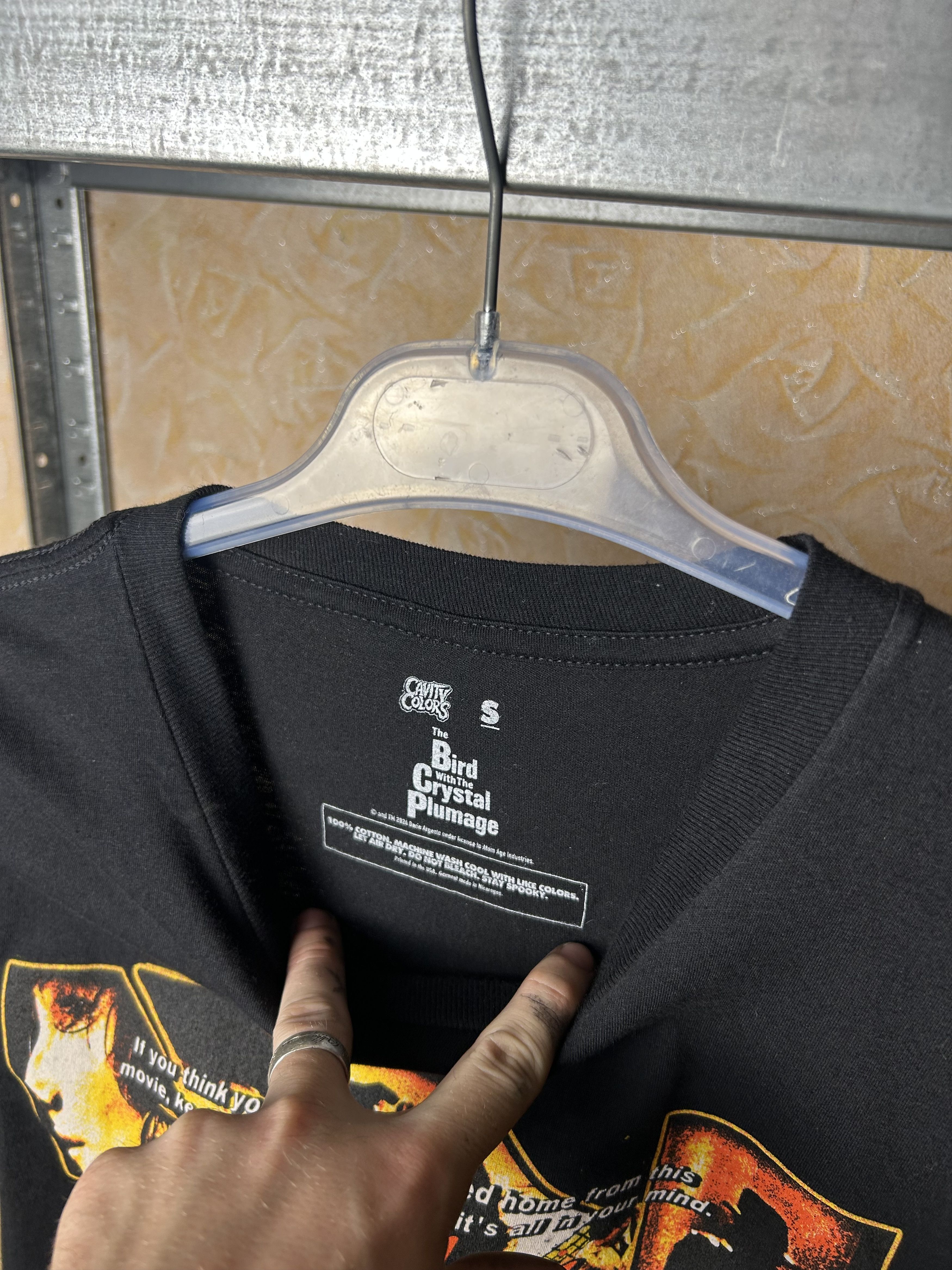 Expert Horror Vintage 2000s The Bird with the Crystal Plumage Movie Tshirt Size US S / EU 44-46 / 1 - 3 Thumbnail