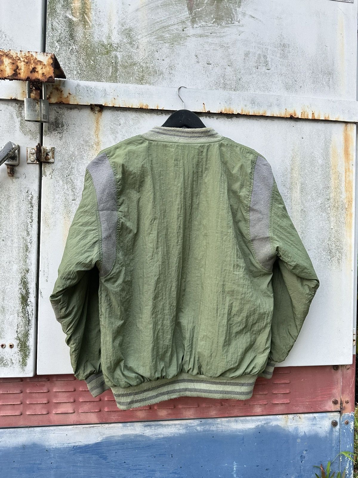 Vintage 👹Vintage THRASHED VAC Green Bomber Jacket Size US M / EU 48-50 / 2 - 7 Thumbnail