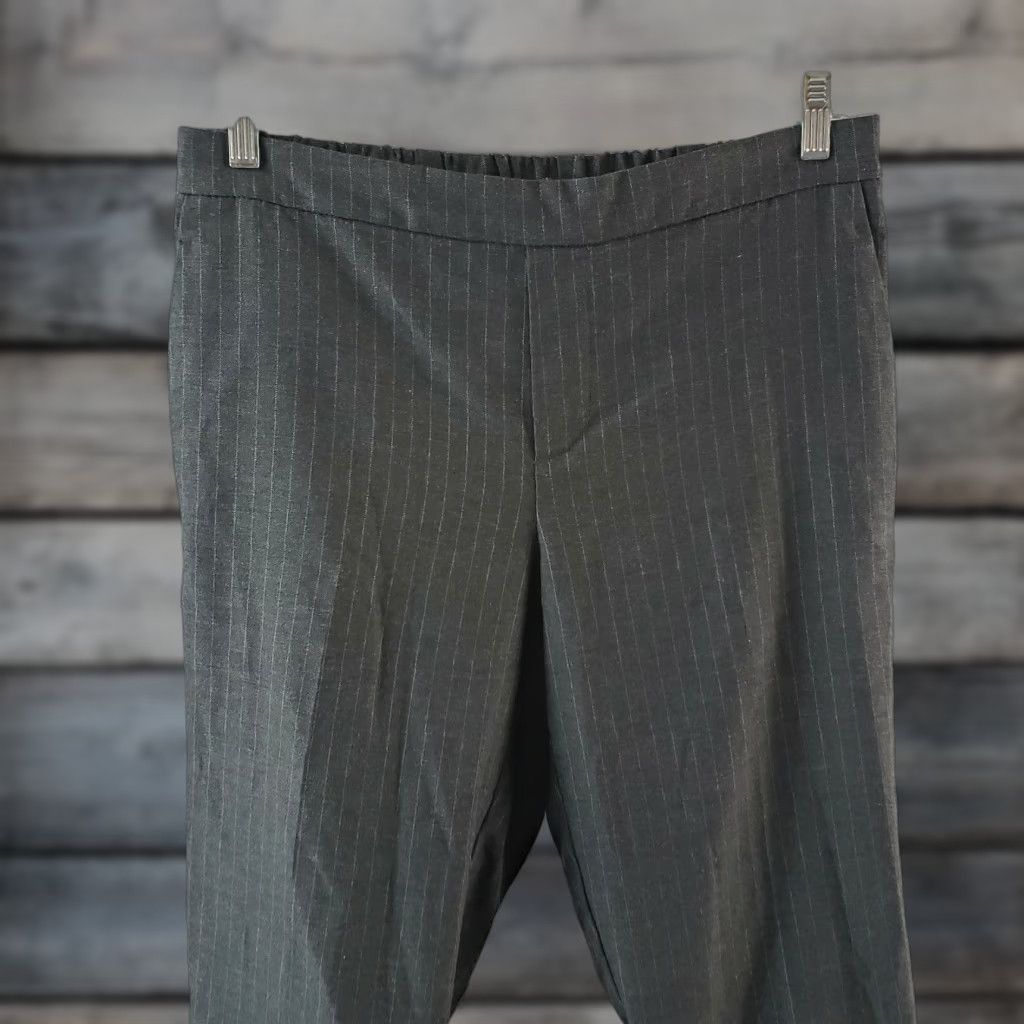 Old Navy Old Navy Womens Cropped Pants Sz 10 Gray Pinstripe Mid Rise Size 32" / US 10 / IT 46 - 1 Thumbnail