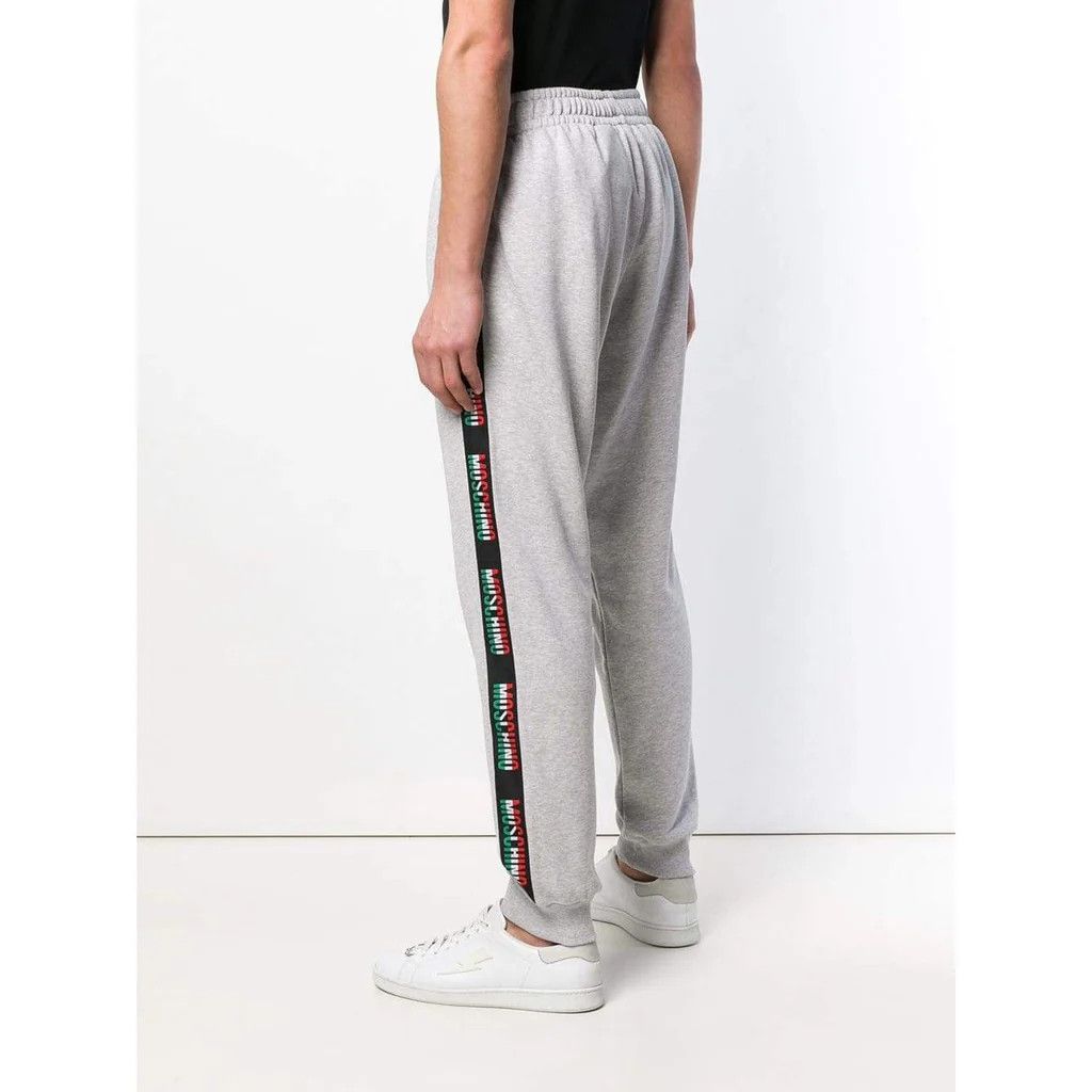 Moschino o1y0225 Jogger & Sweatpant in Grey Size US 36 / EU 52 - 3 Thumbnail
