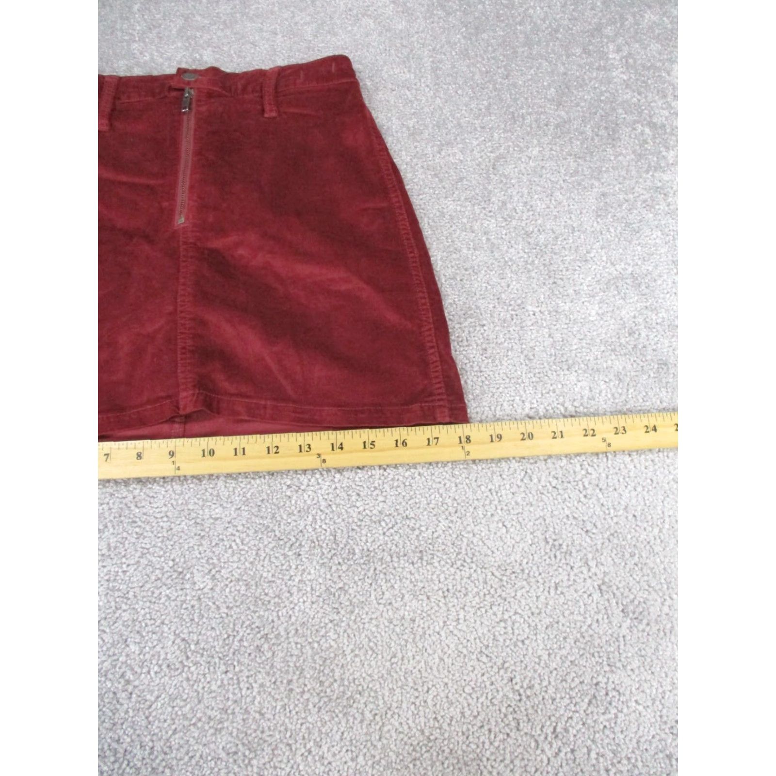 Madewell Madewell Skirt Womens 24 Red Velveteen Mini Straight Size 42" / US 20 - 3 Thumbnail