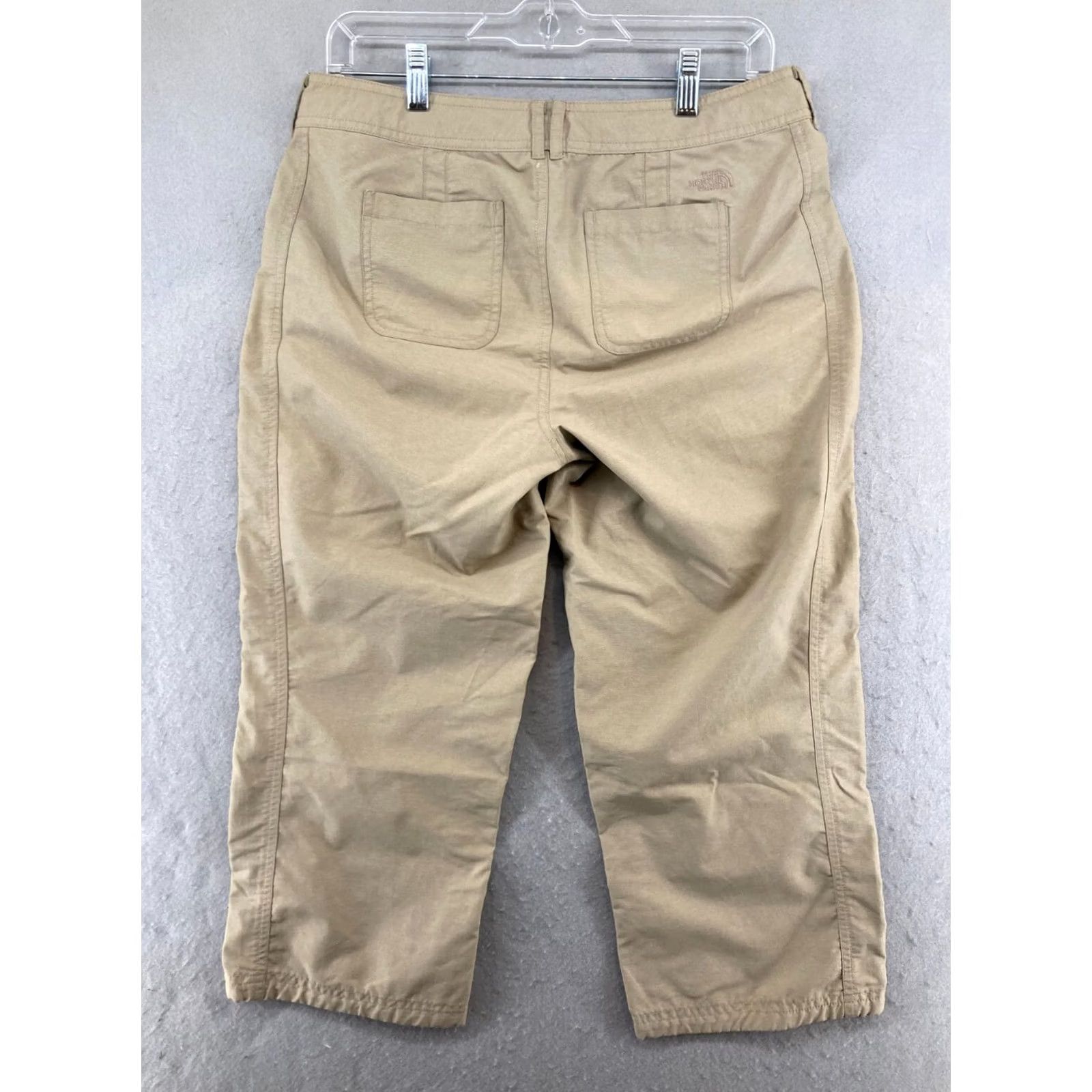 The North Face The North Face Womens Pants 6 Khaki Relaxed Capri Rip Stop Size 28" / US 6 / IT 42 - 7 Thumbnail