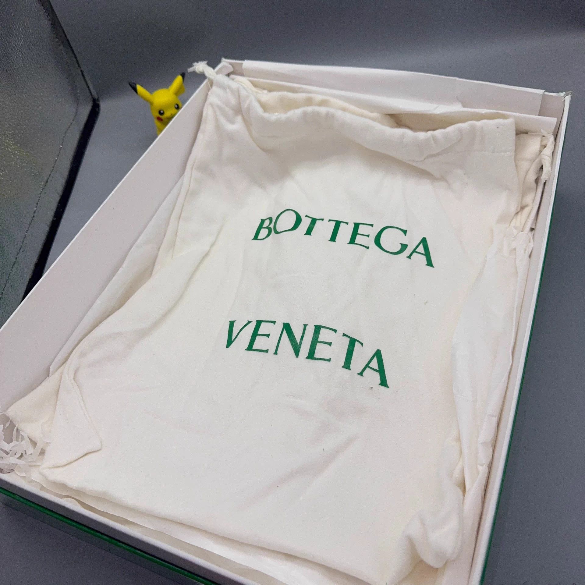 Bottega Veneta Bottega Veneta Puddle Bomber Flamingo 39 Size US 8 / IT 38 - 9 Thumbnail