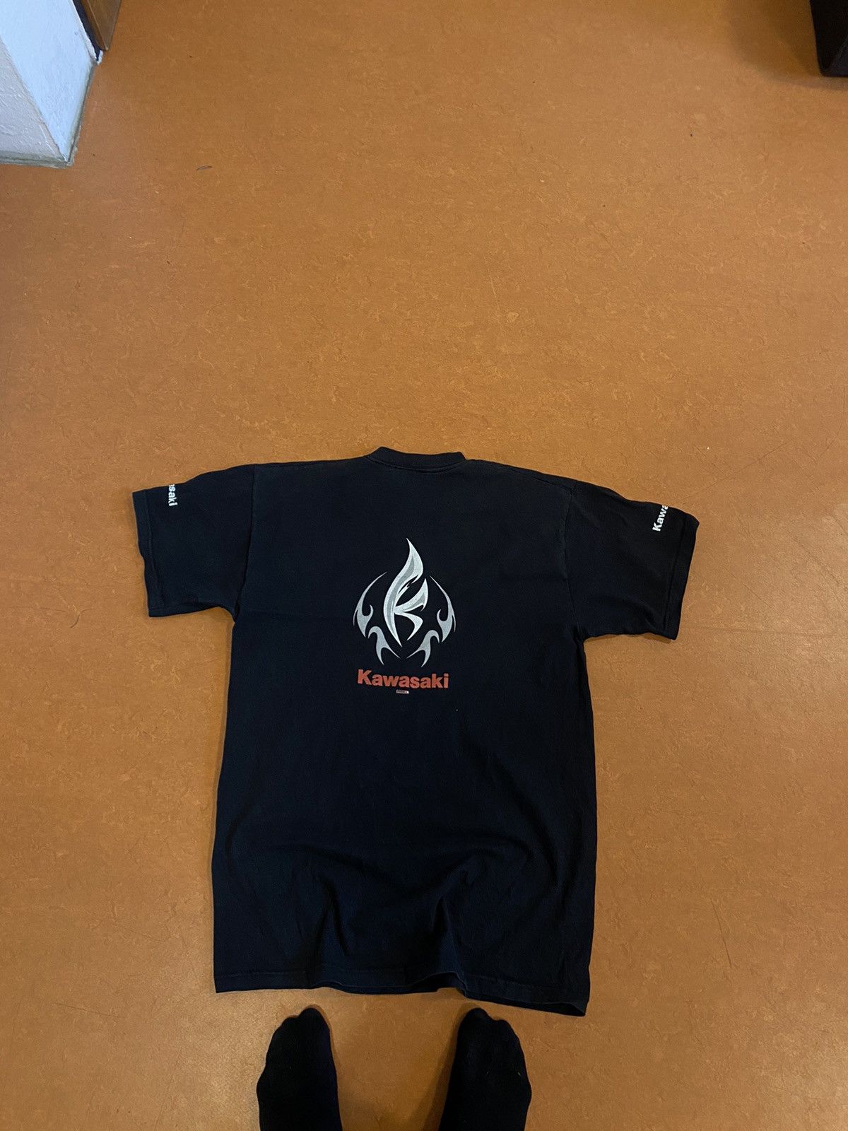 Vintage Vintage Kawasaki fire Racing t shirt 90s Size US L / EU 52-54 / 3 - 1 Thumbnail
