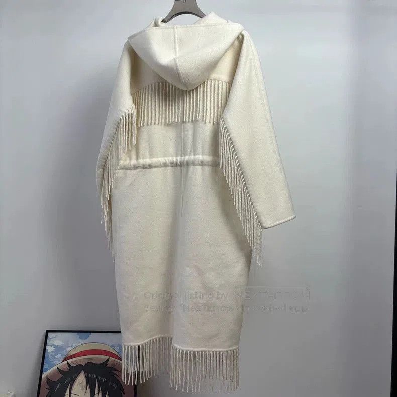 Hermes Hermes White Fringe Cashmere Coat. Size US XS / EU 42 / 0 - 2 Thumbnail