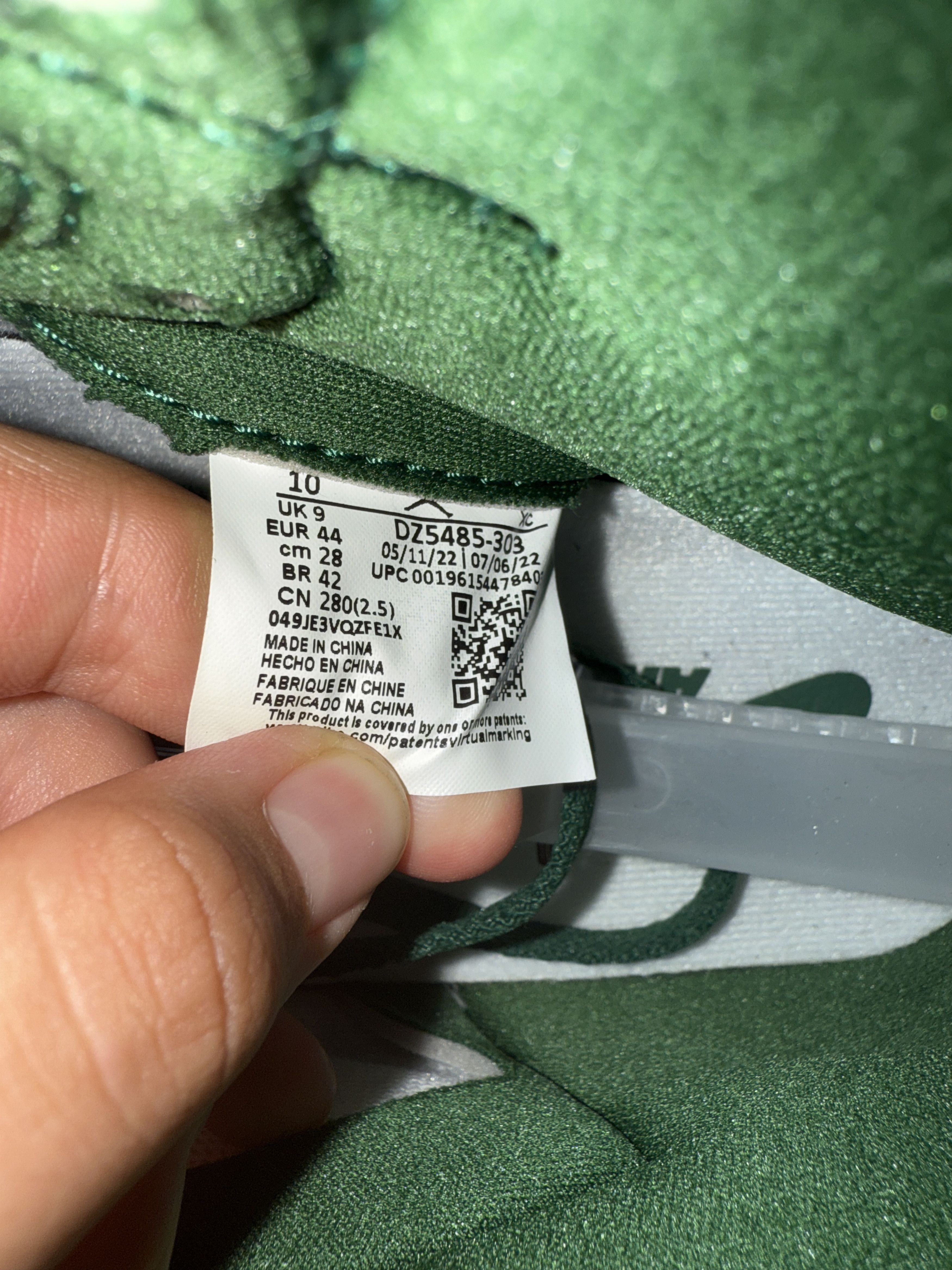 Nike jordan 1 high george green Size US 10 / EU 43 - 6 Thumbnail