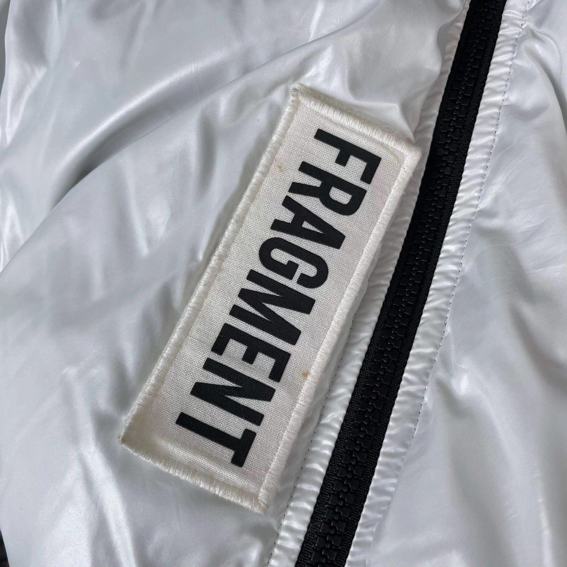 Moncler Moncler puffer jacket black white size4 Size US XL / EU 56 / 4 - 8 Thumbnail