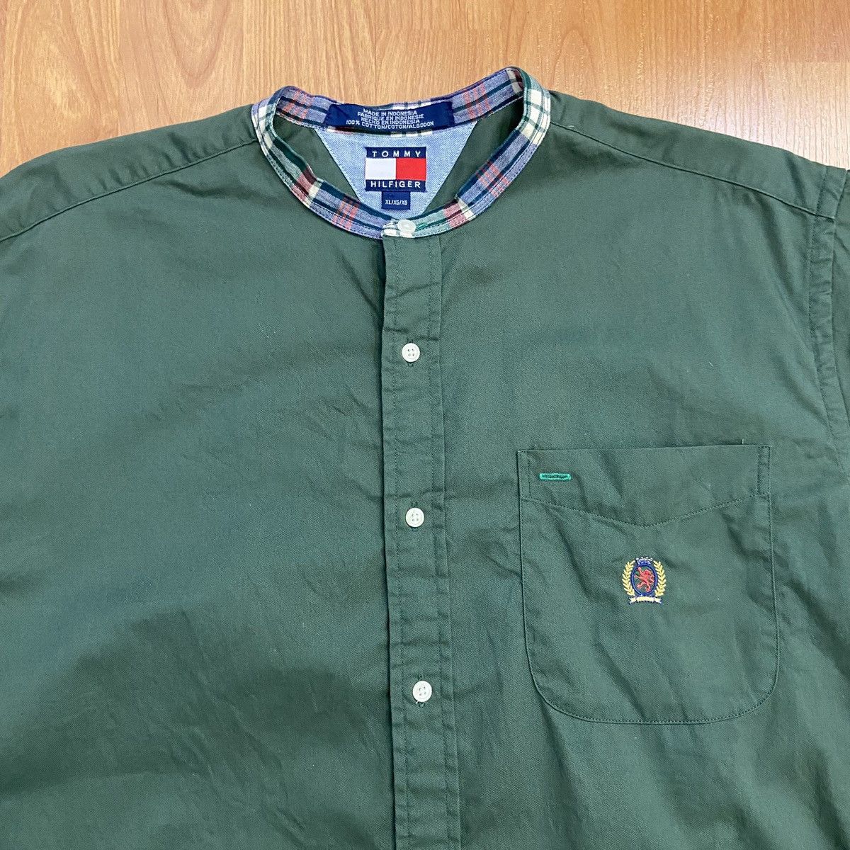 Tommy Hilfiger × Vintage Tommy Hilfiger Vintage Logo Button Up Shirt Size Medium Size US M / EU 48-50 / 2 - 3 Thumbnail