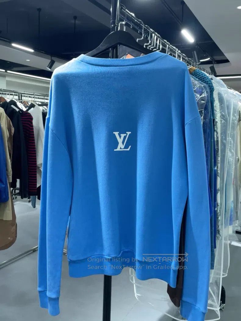 Louis Vuitton Louis Vuitton Blue monogram printed sweatshirt Size US M / EU 48-50 / 2 - 2 Thumbnail
