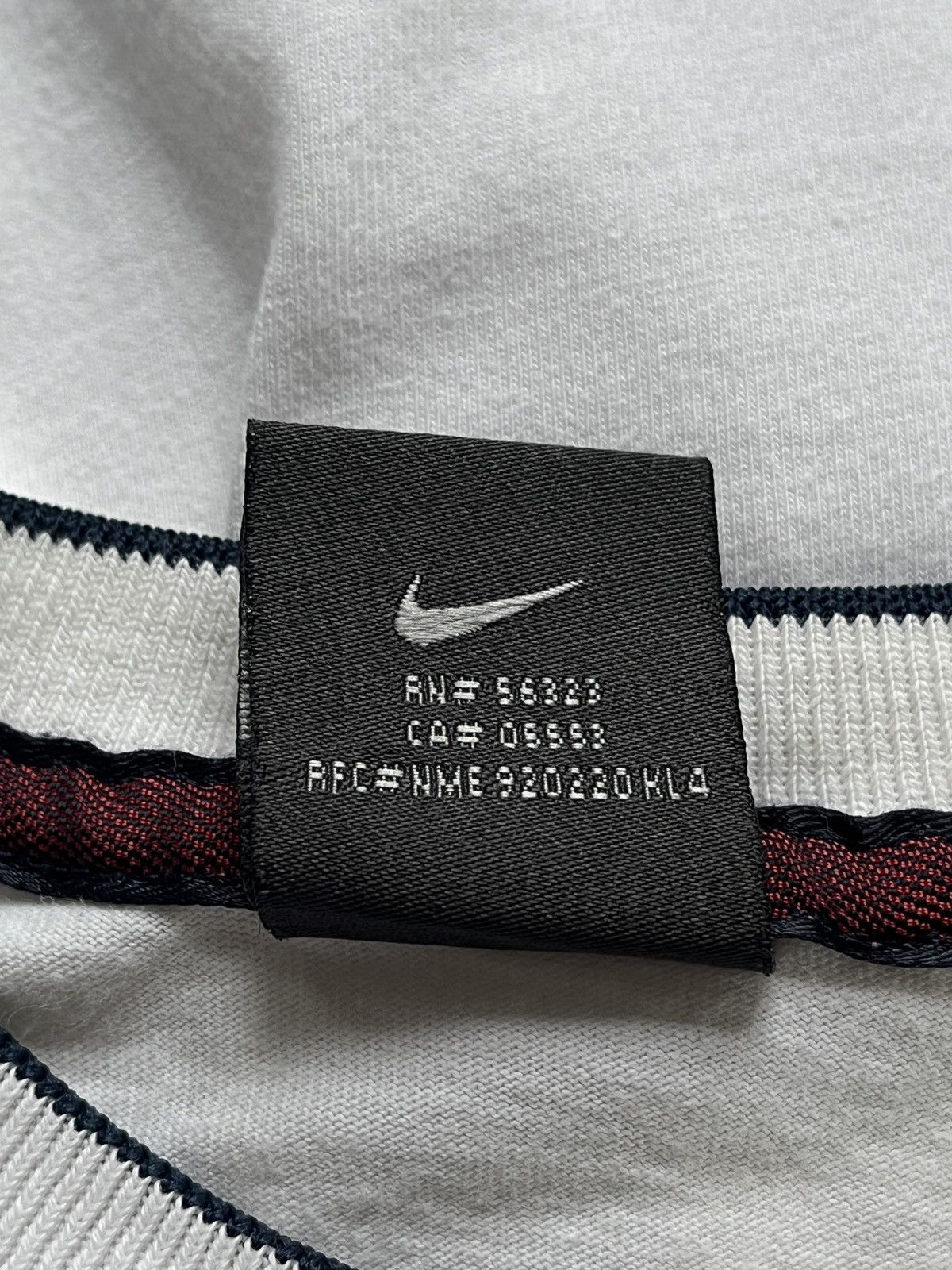 Nike Vintage Y2K NIKE Central Swoosh T-shirt USA Brand 90s Retro Size US M / EU 48-50 / 2 - 8 Thumbnail