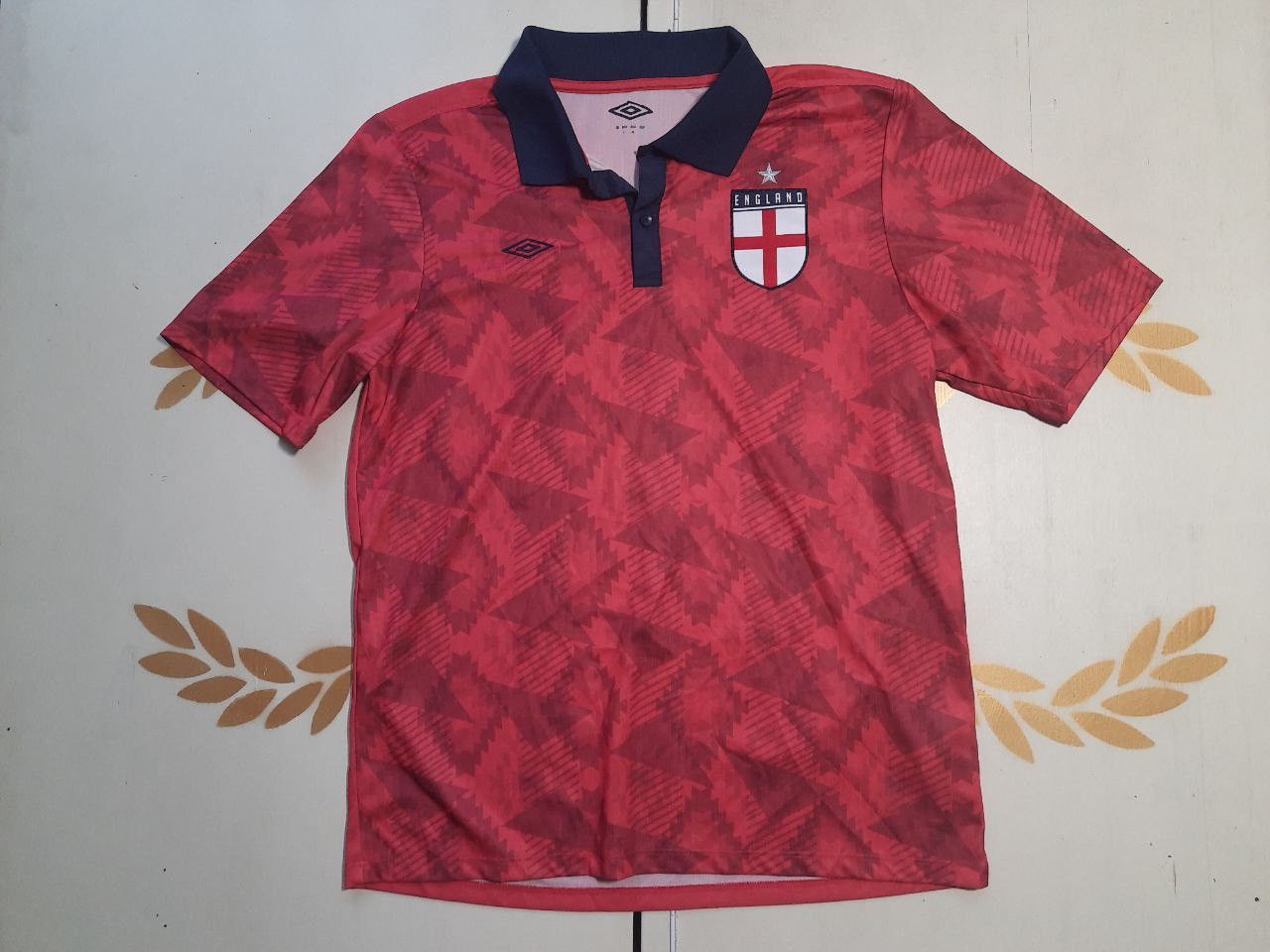 Umbro Umbro England St Georges Flag Jersey 2018 Size US L / EU 52-54 / 3 - 2 Thumbnail