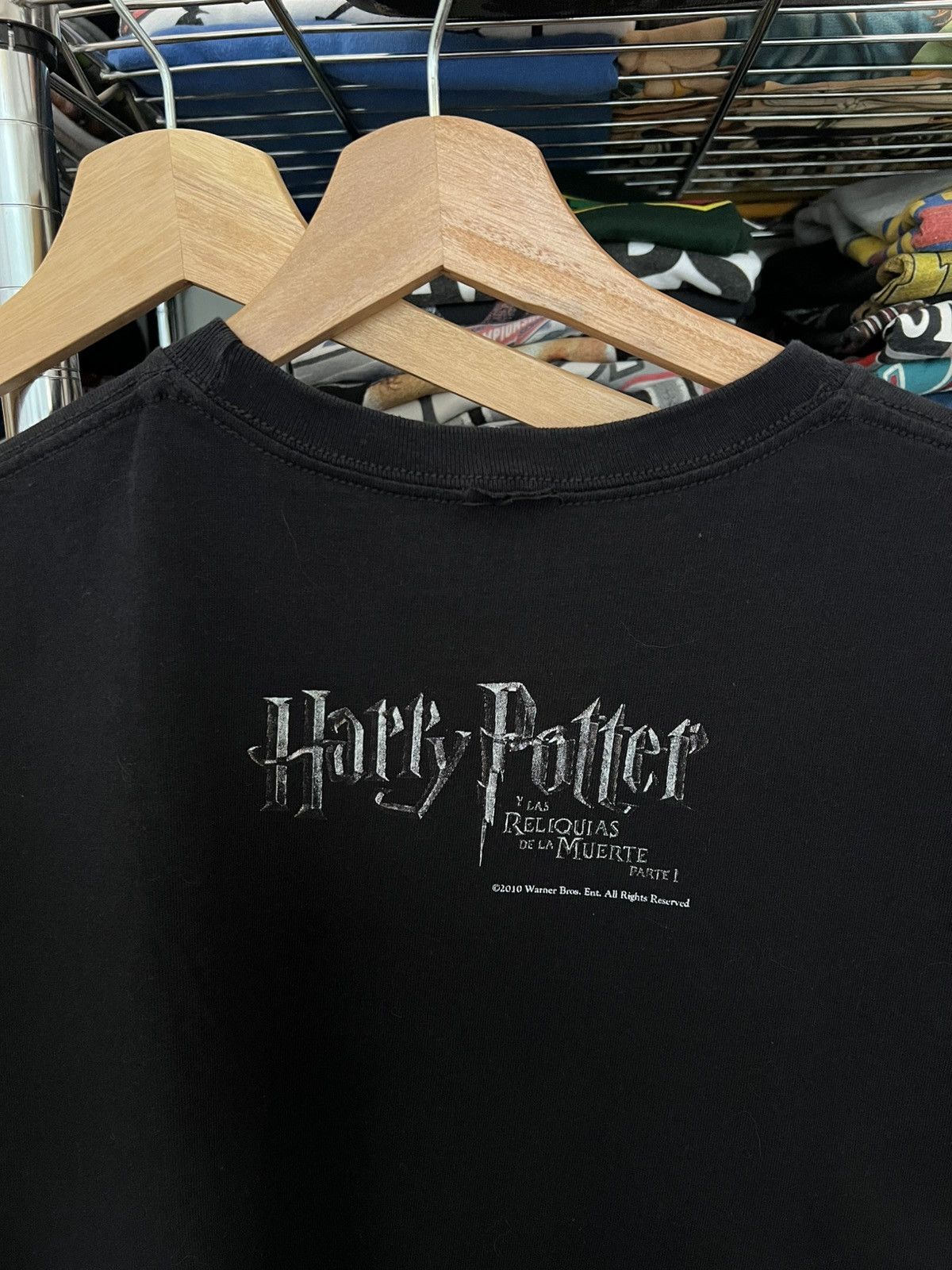 Warner Bros 2010 Harry Potter and the Deathly Hallows Promo Movie Tee Size US L / EU 52-54 / 3 - 2 Thumbnail