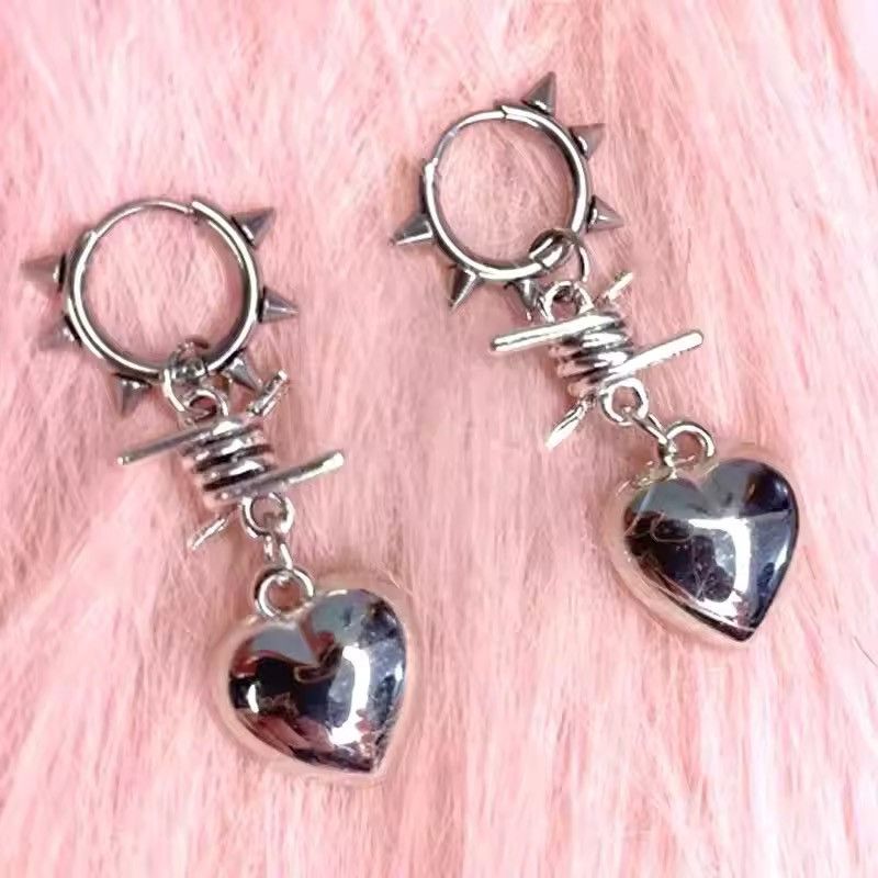 Jewelry × Vintage Punk Thorn Heart Hoop Earring Size ONE SIZE - 2 Thumbnail