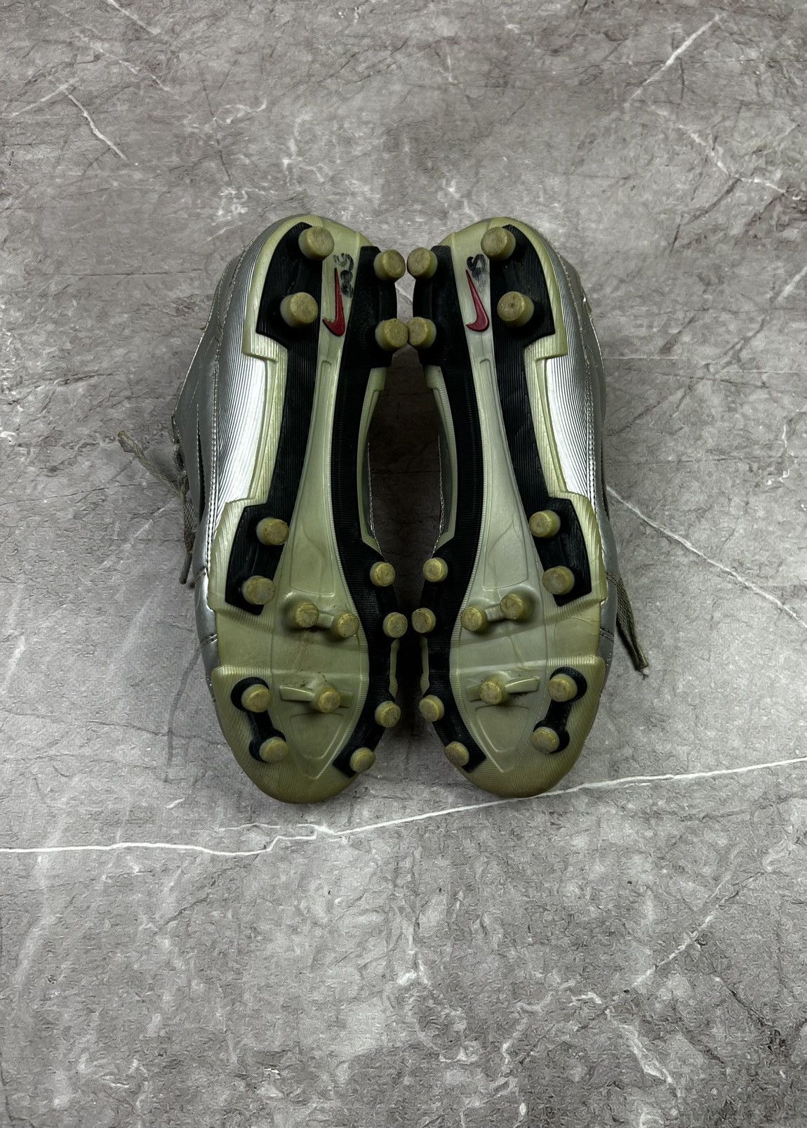 Nike Vintage Nike total 90 soccer boots size 7 Size US 7 / EU 40 - 19 Thumbnail