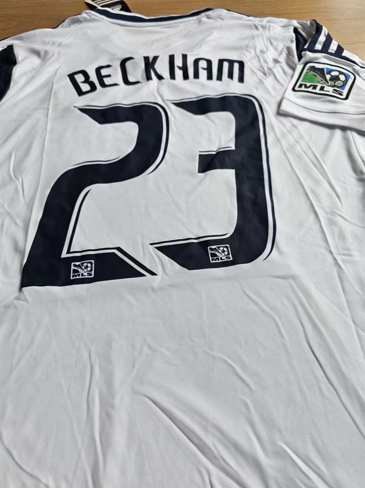 Other LA Galaxy #23 Beckham Jersey Home M Size US M / EU 48-50 / 2 - 4 Thumbnail