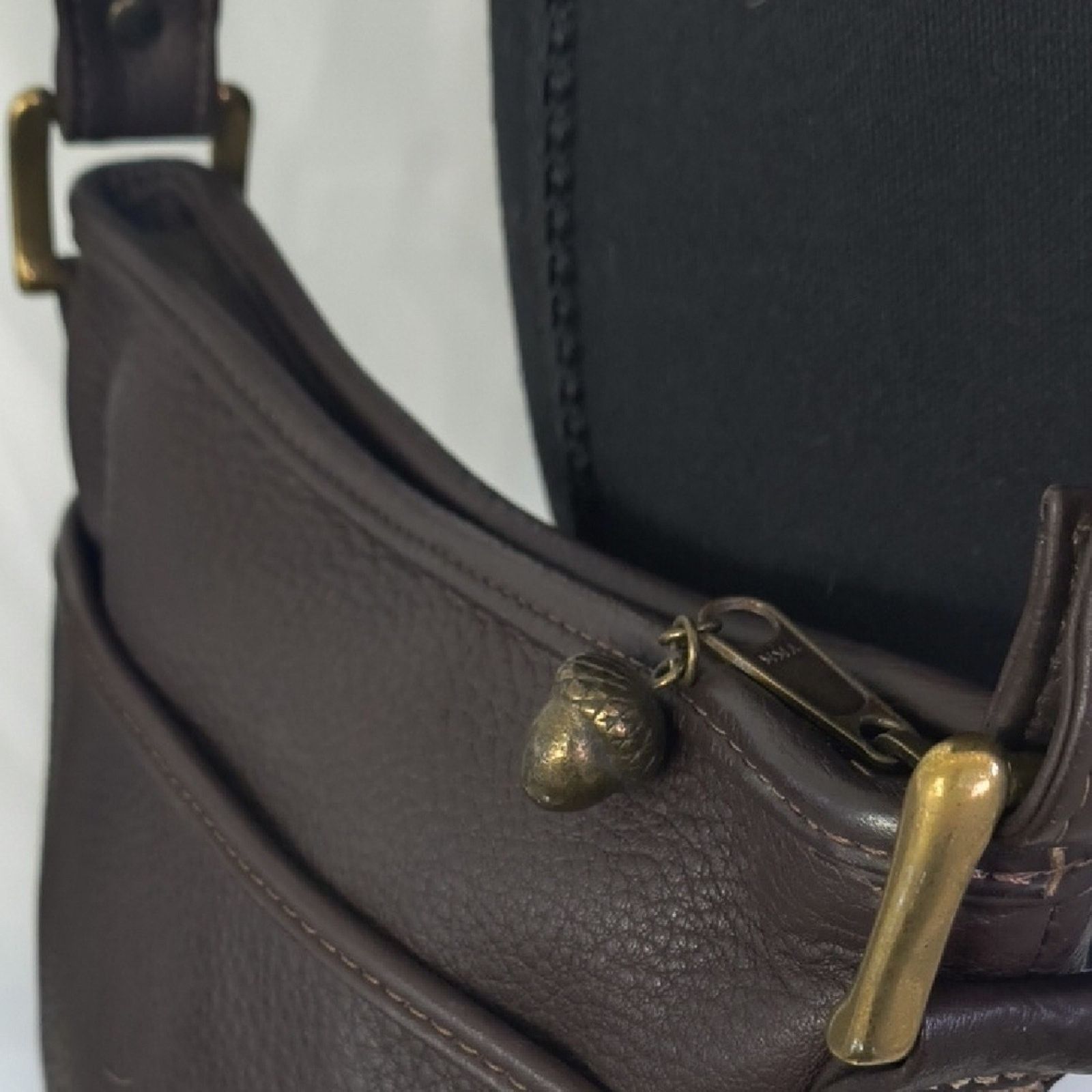 Timberland Vintage Timberland Leather Crossbody Bag Made In The USA Size ONE SIZE - 2 Thumbnail