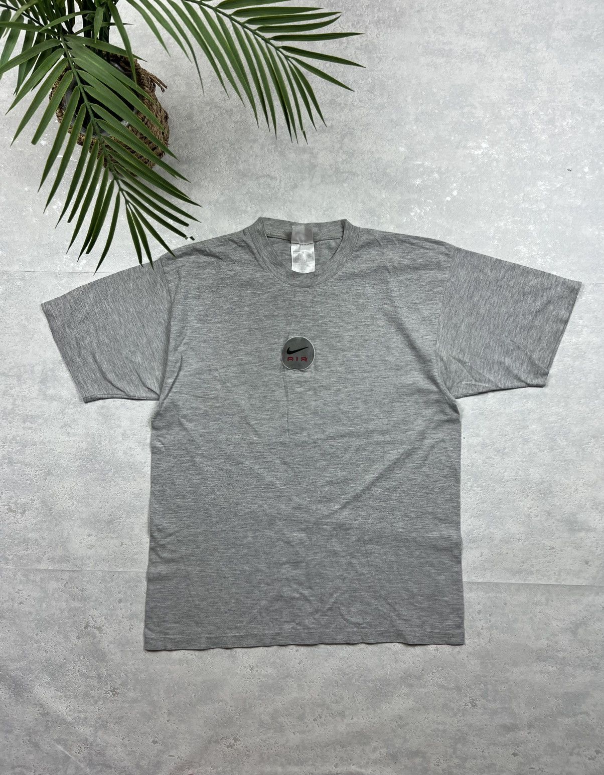 Nike 90s Nike Air Central Swoosh Vintage Y2K Oversized T-Shirt Size US L / EU 52-54 / 3 - 1 Thumbnail