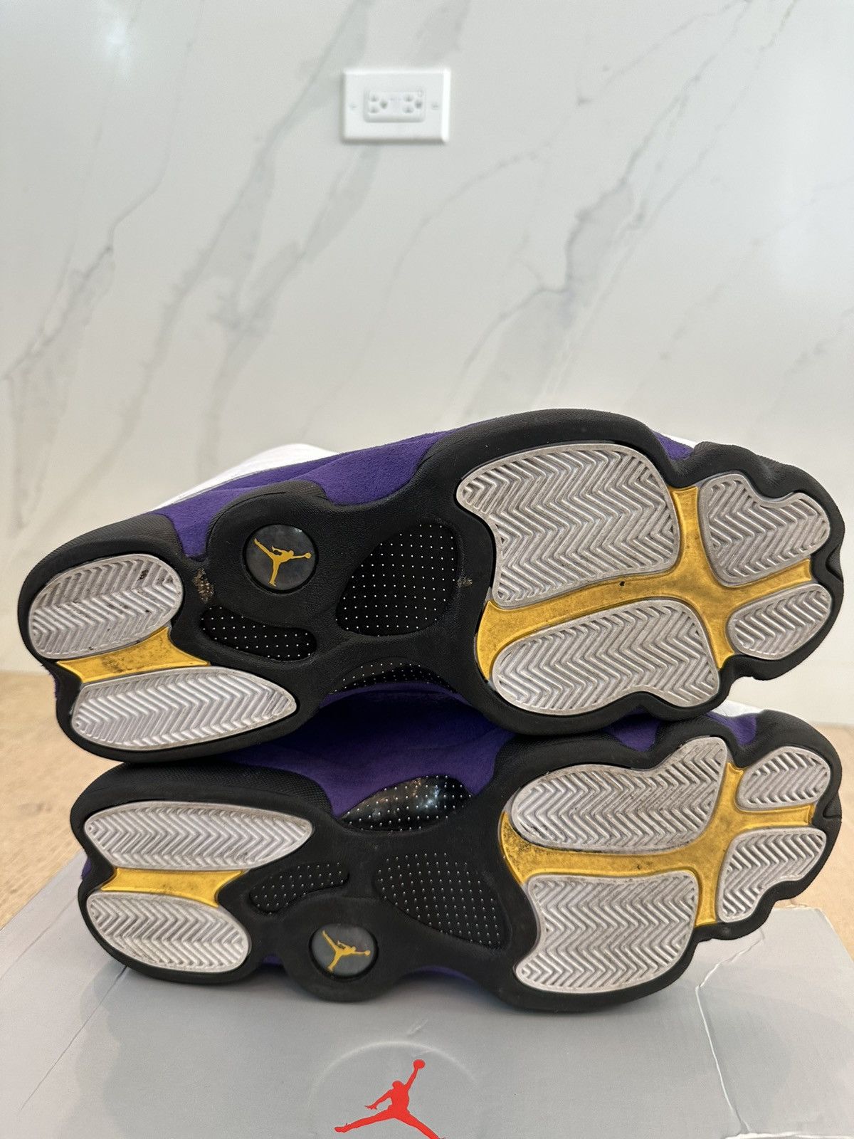 Jordan Brand Jordan 13 Retro Lakers Size US 13 / EU 46 - 6 Thumbnail