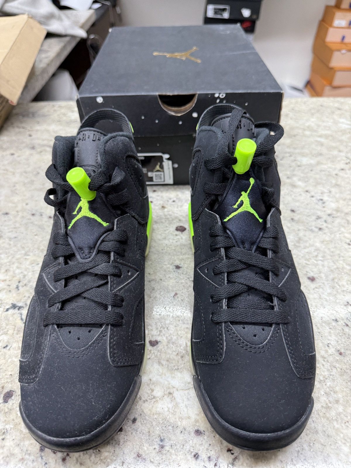 Jordan Brand Air Jordan Electric Green 6s Size US 6 / EU 39 - 3 Thumbnail