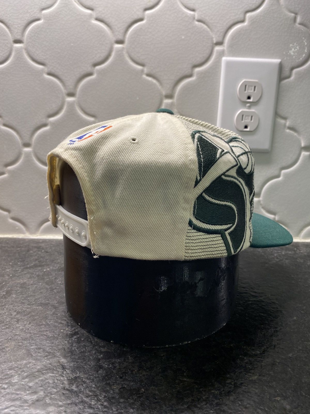 Sports Specialties Vintage 1994 Sports specialties Supersonics laser hat Size ONE SIZE - 2 Thumbnail