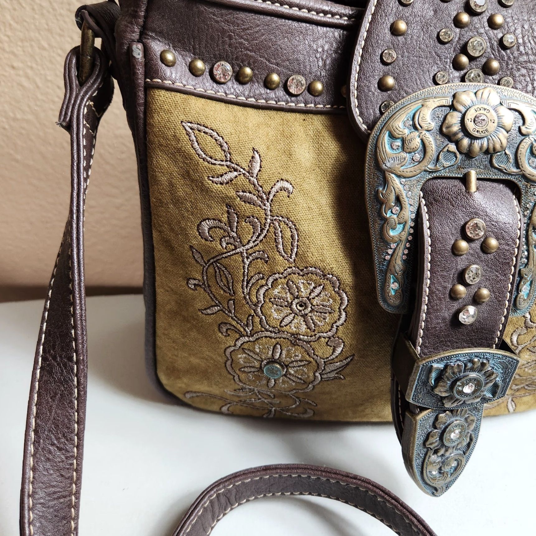 Vintage Montana West Crossbody Bag Brown Canvas Concealed Carry Embroidered Rhinestone Western Faux Leather Strap Women's Medium Size ONE SIZE - 3 Thumbnail