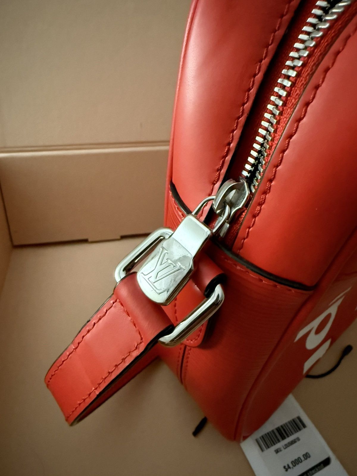 Louis Vuitton × Supreme DANUBE EPI PM RED Size ONE SIZE - 2 Thumbnail