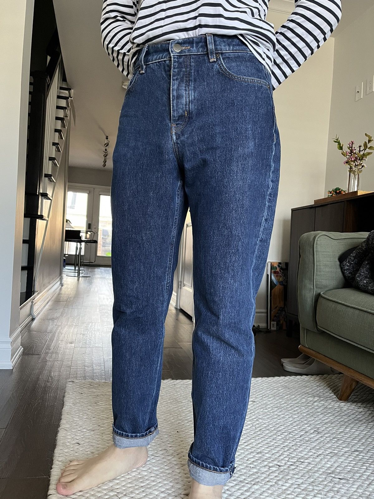 image of Cos Casual Relaxed Fit Cropped Length Jeans in Dark Blue, Women's (Size 26)
