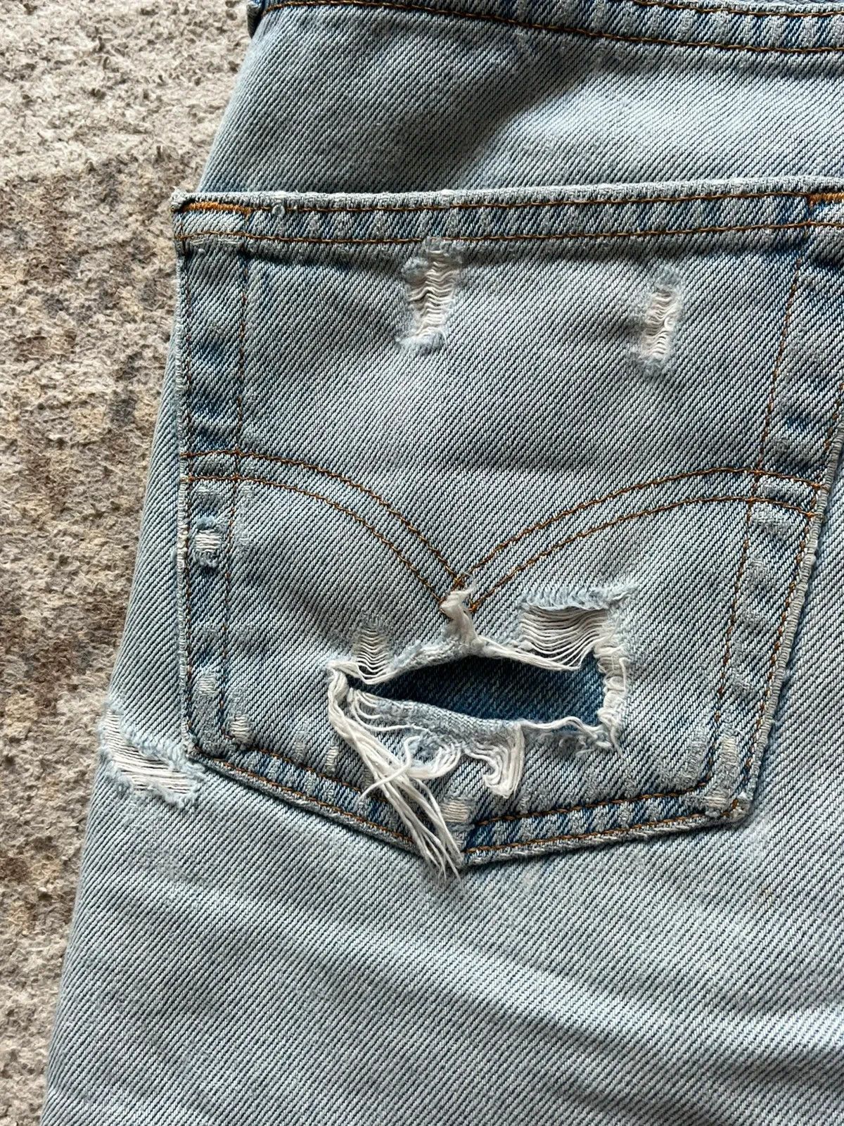 Levi's Levi’s Women Shorts Sz W 28 Made in USA Denim Distressed Size 28" / US 6 / IT 42 - 13 Thumbnail